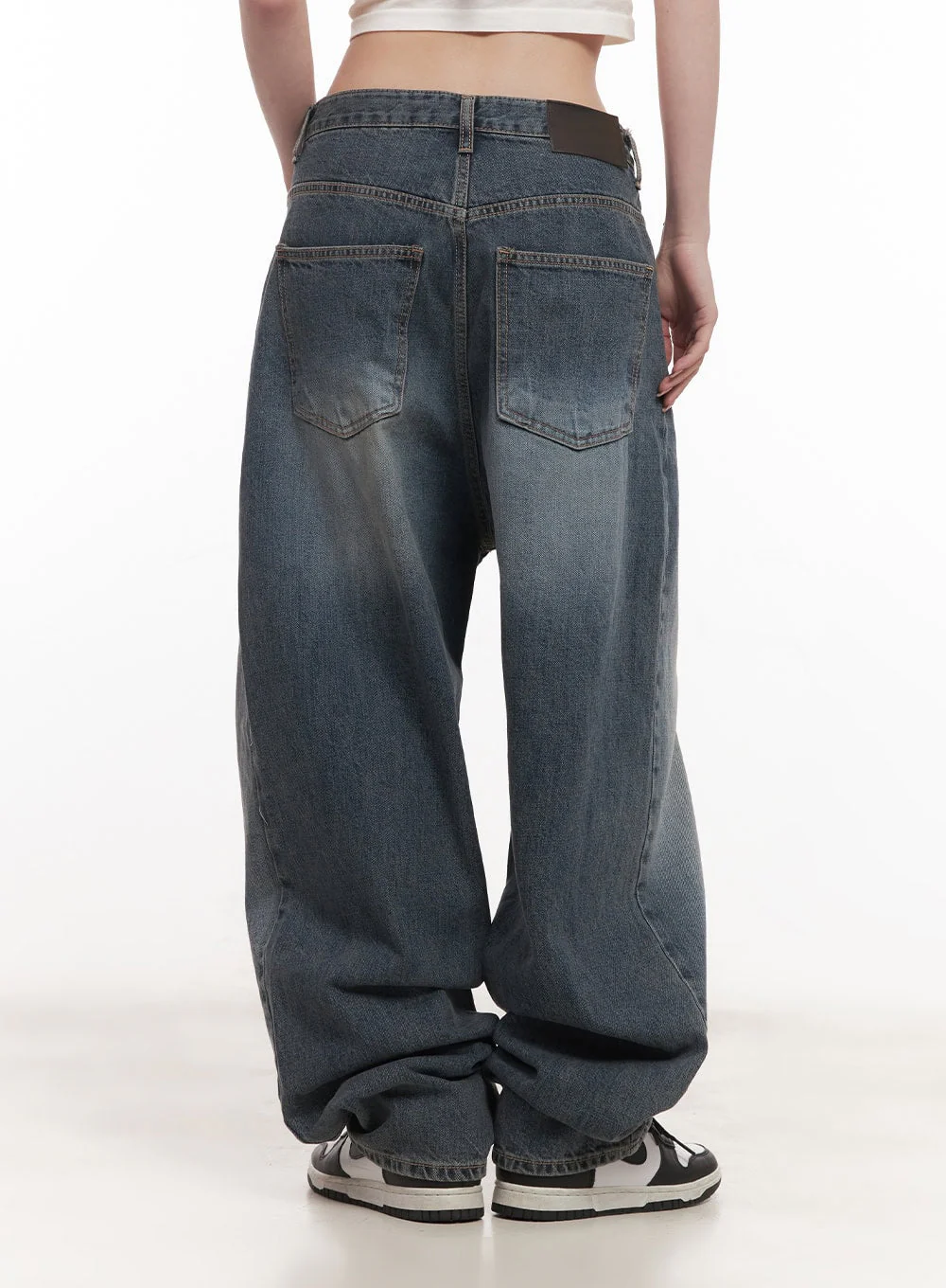 Abbie Washed Wide-Leg Jeans CM517 - Image 4