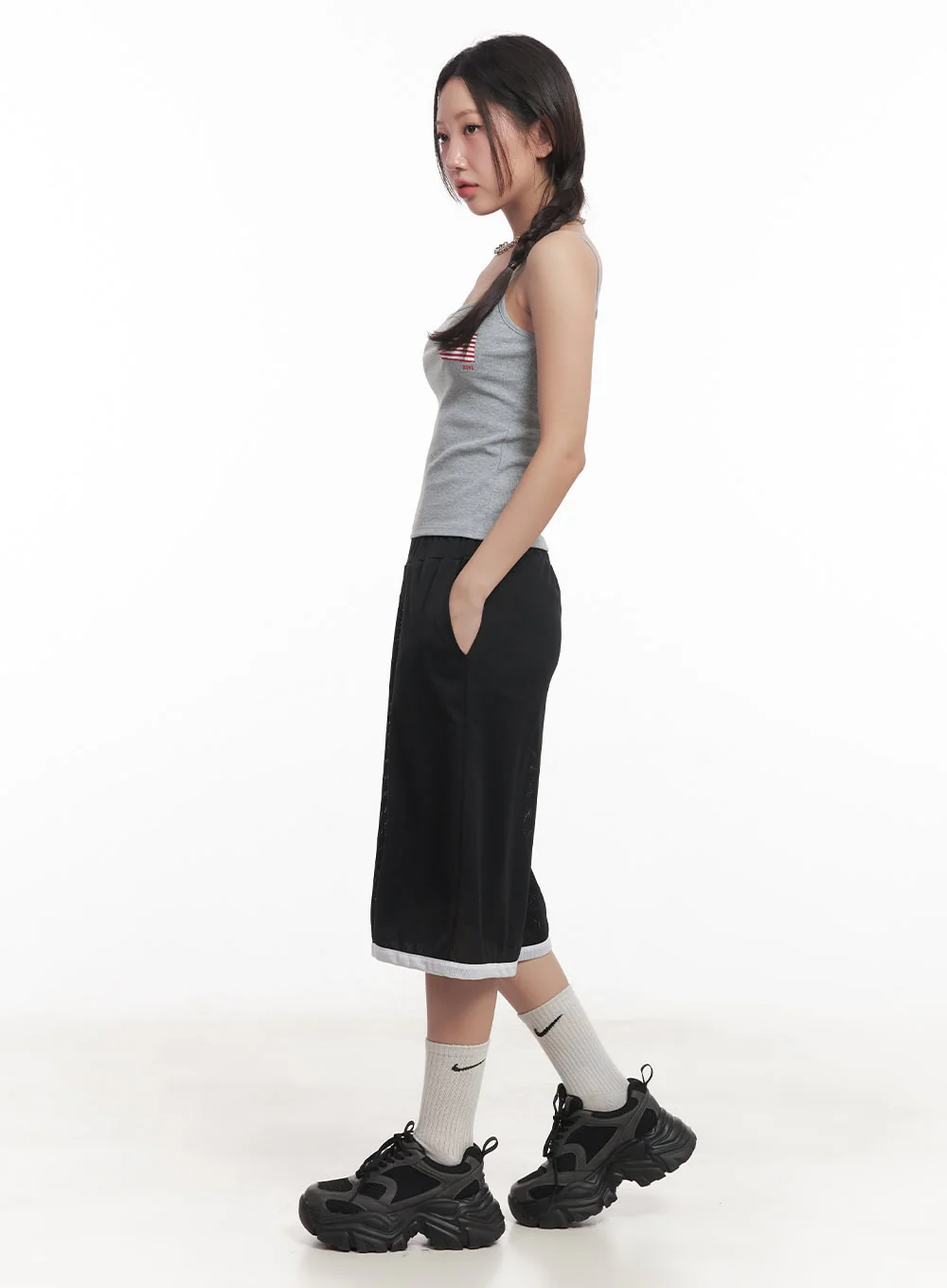 Active Graphic Sweatshorts CA525 - Image 5