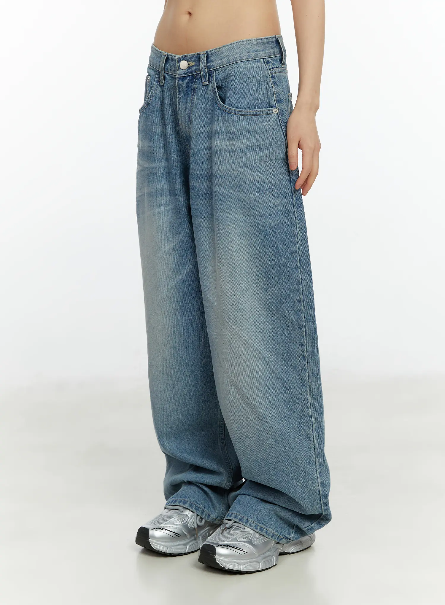 Alaiya Washed Baggy Jeans CF510 - Image 10