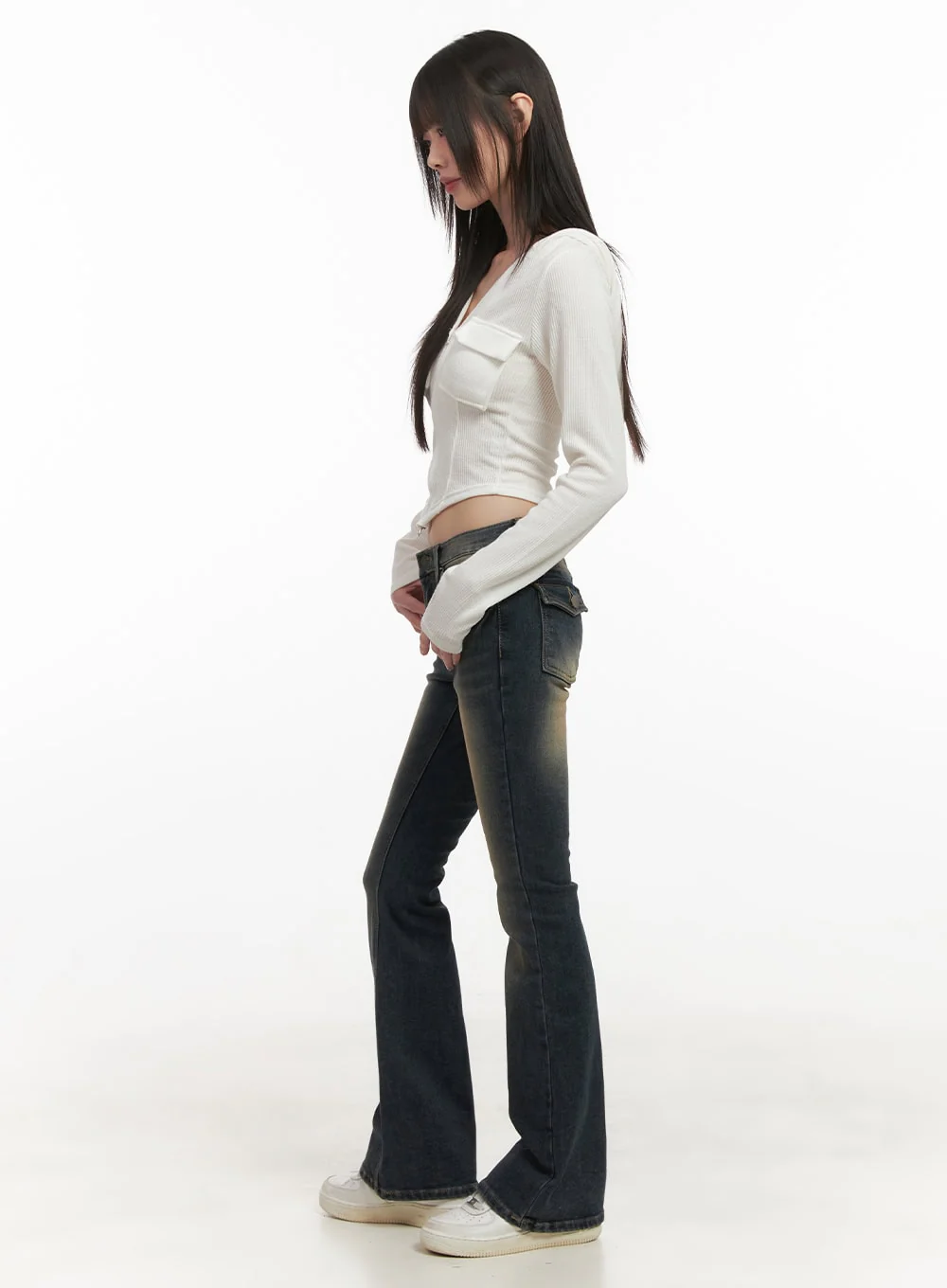 Alicia Washed Flared Jeans CD426 - Image 3
