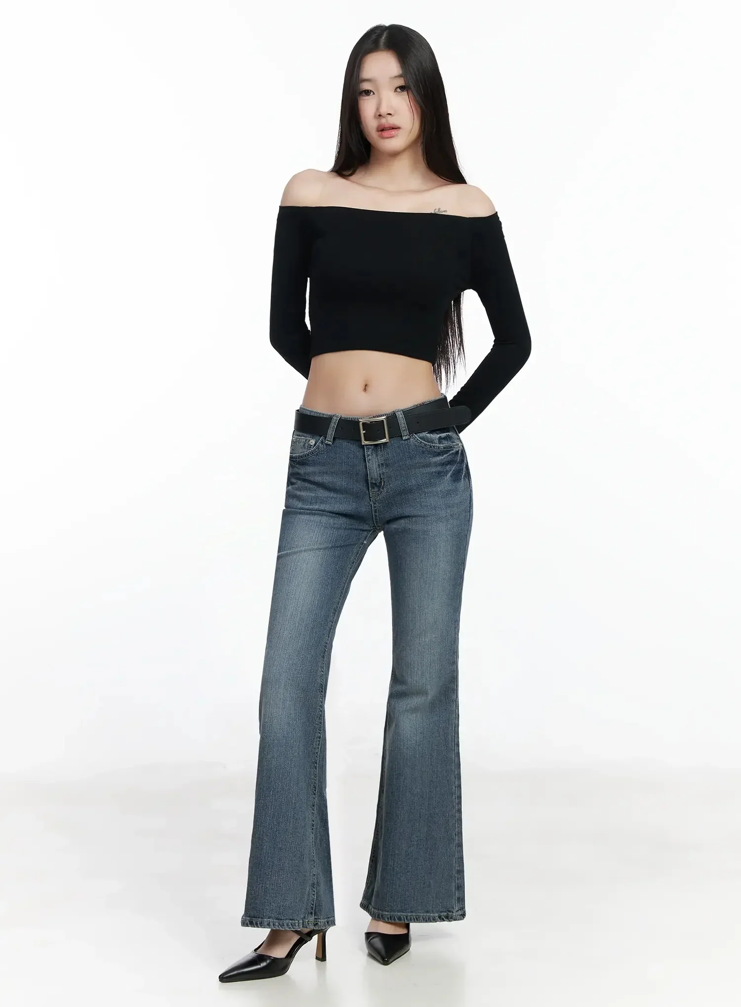 Amaris Low-Rise Bootcut Flared Jeans IM503 - Image 7