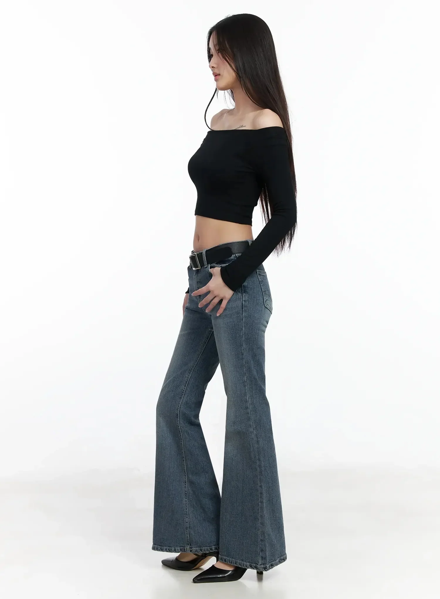 Amaris Low-Rise Bootcut Flared Jeans IM503 - Image 8