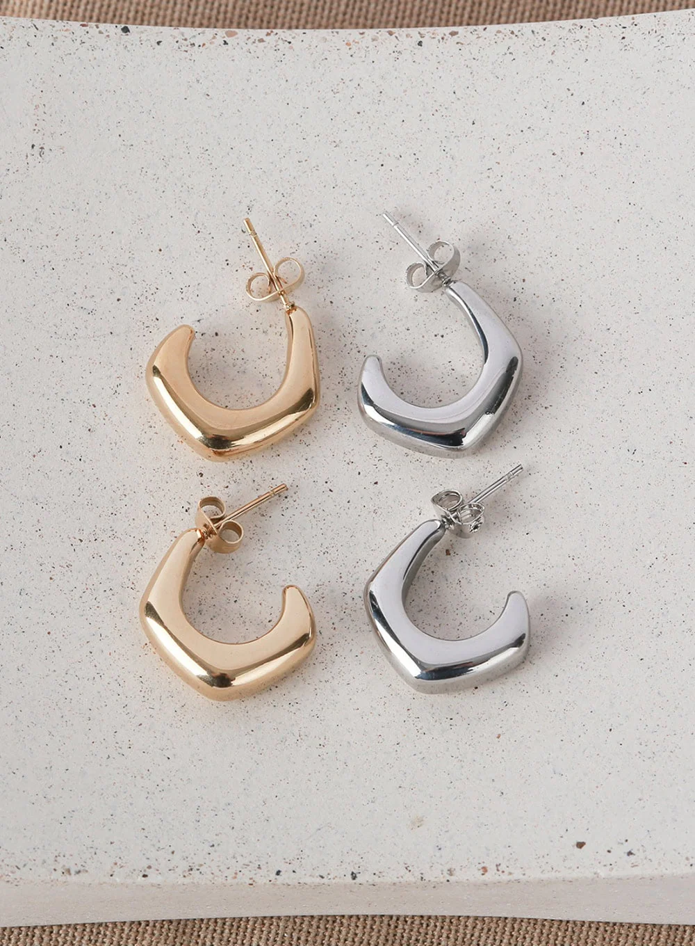 Angled Curved Bold Earrings IL404 - Image 3