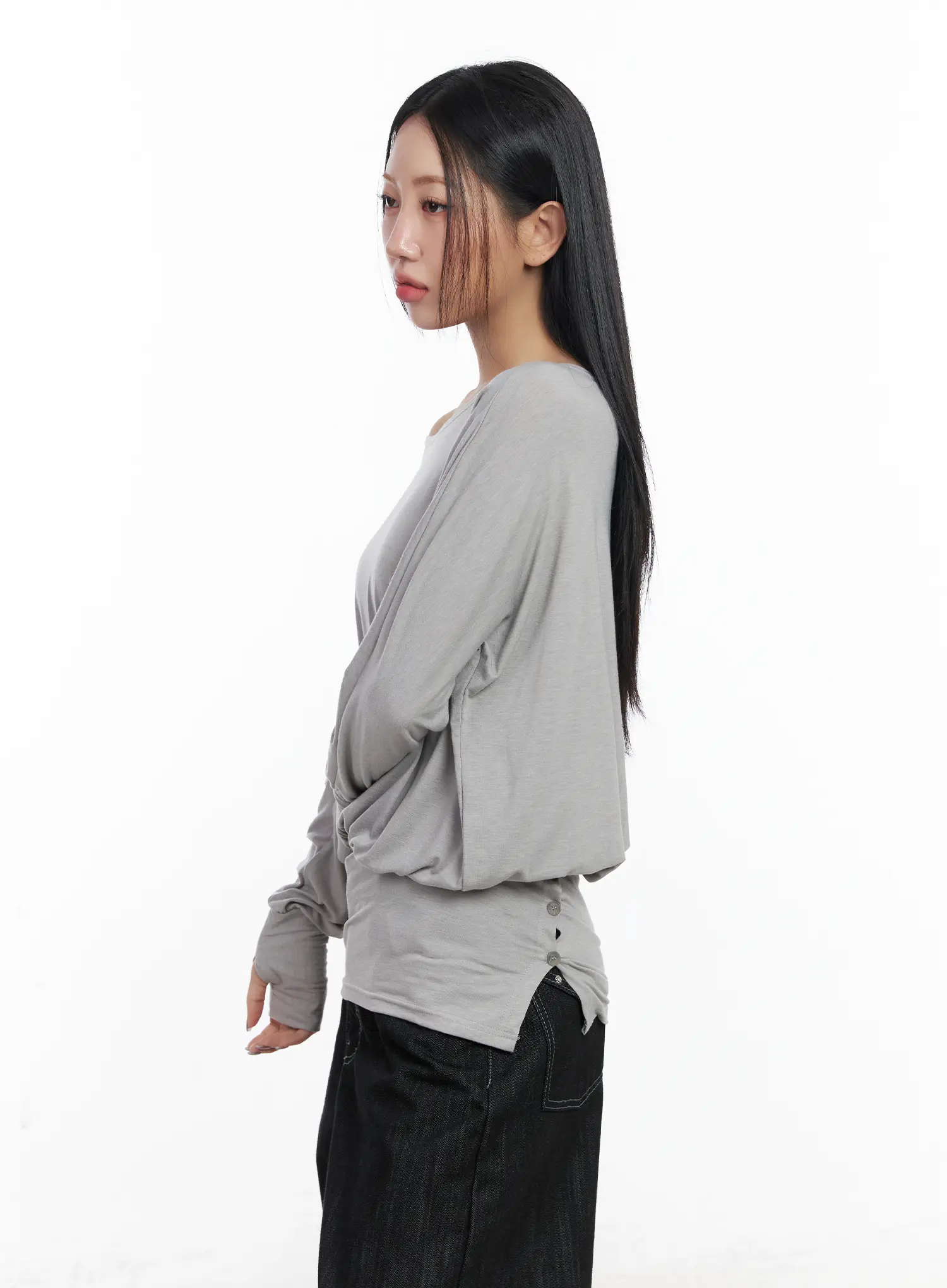 Asymmetric Button-Detail Off-Shoulder Long Sleeve Top CJ530 - Image 5