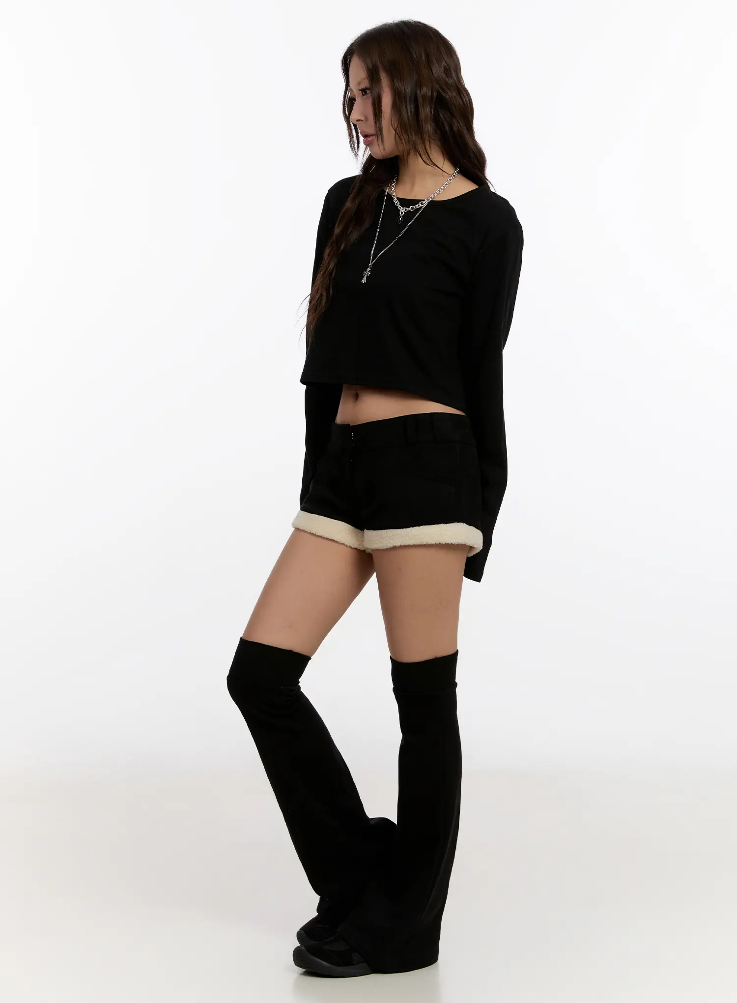 Basic Cropped Long Sleeve Top CN527 - Image 6