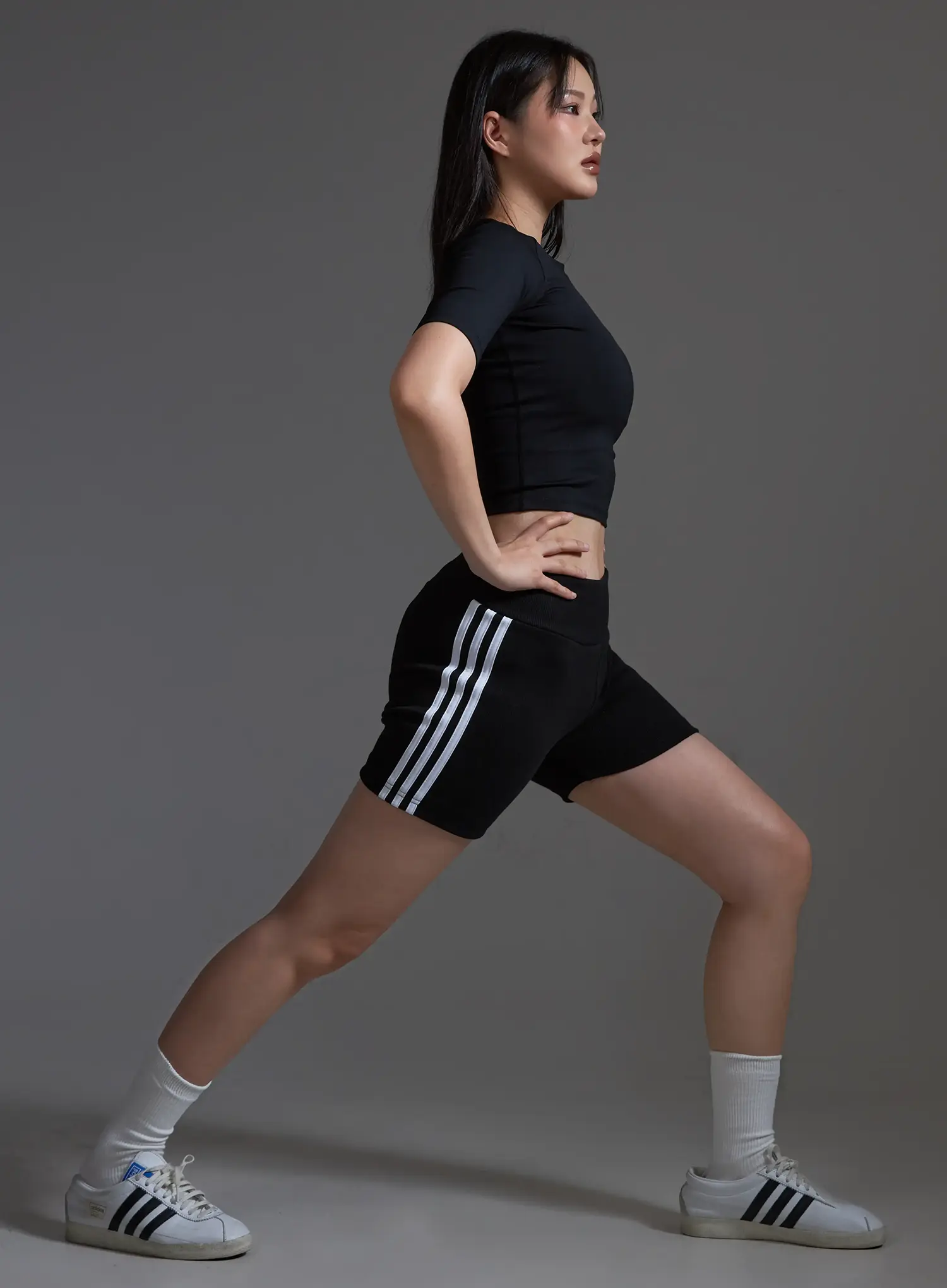 Basic Fitted Crop T-Shirt (Black) IO517 - Image 10