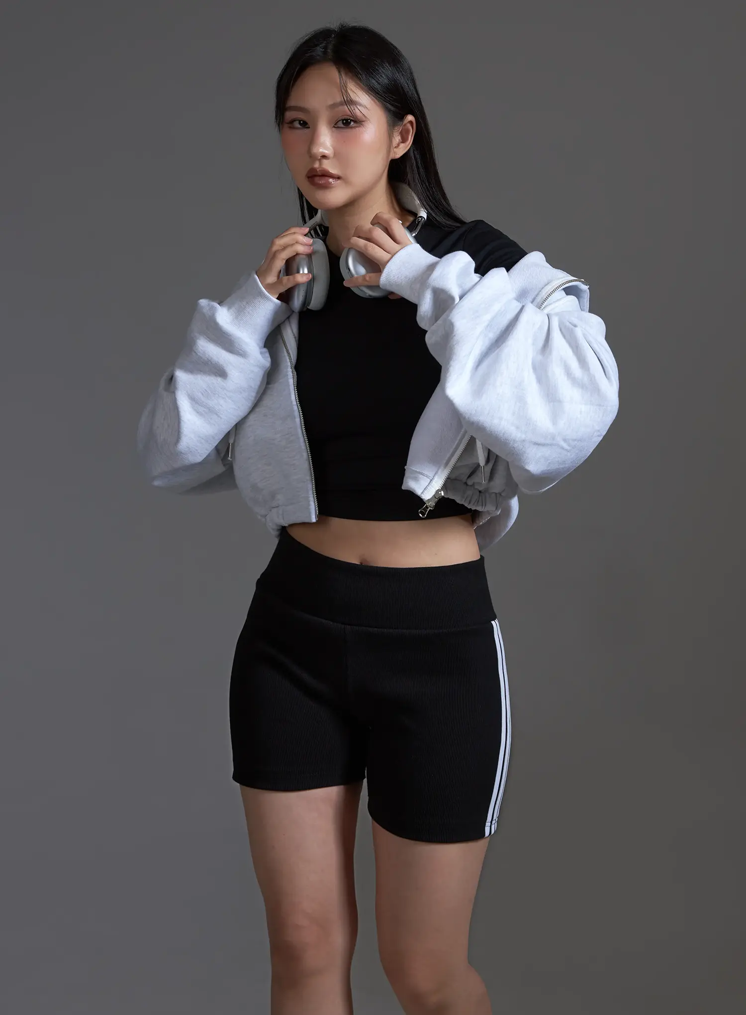 Basic Fitted Crop T-Shirt (Black) IO517 - Image 11