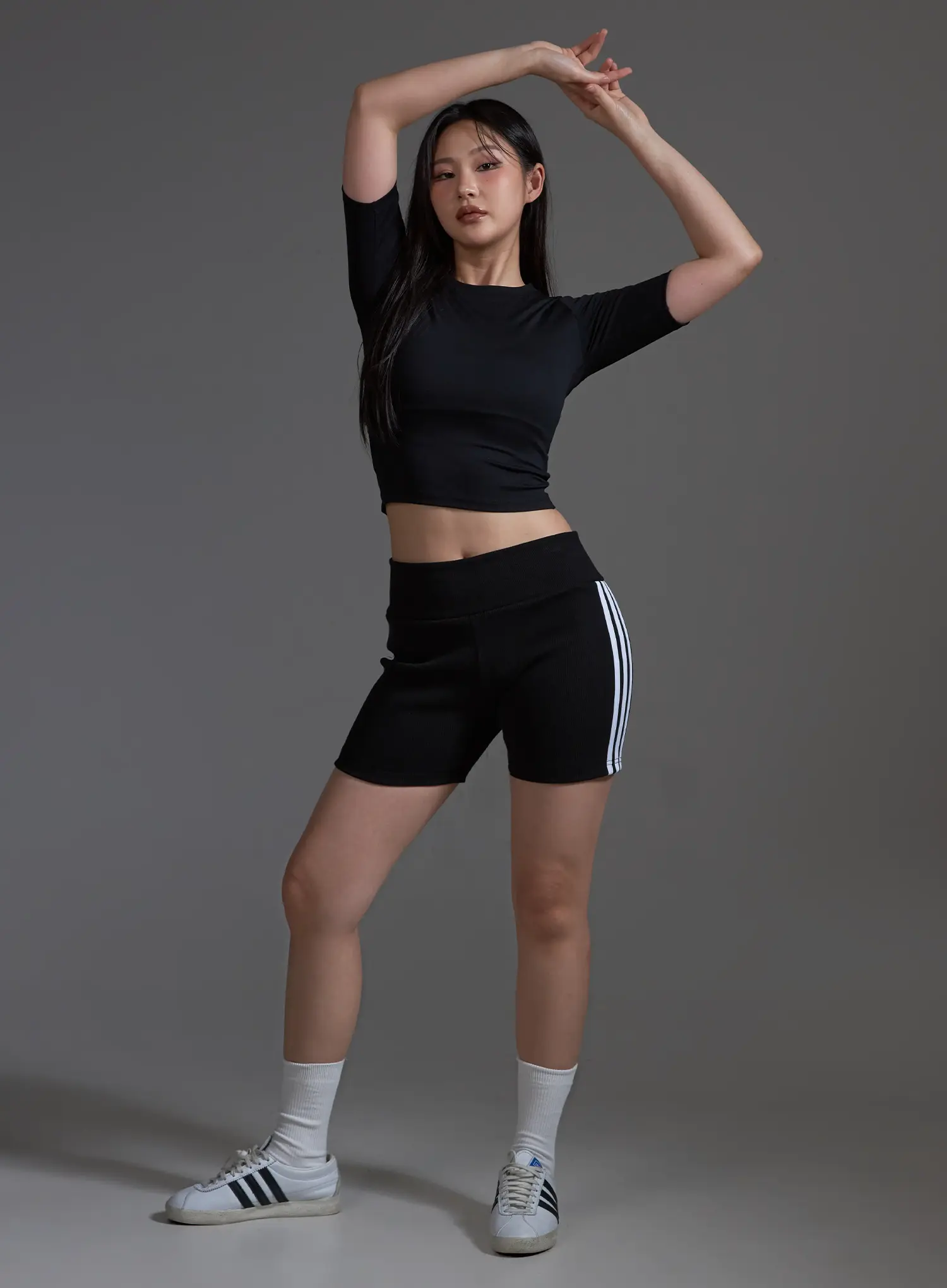 Basic Fitted Crop T-Shirt (Black) IO517 - Image 3
