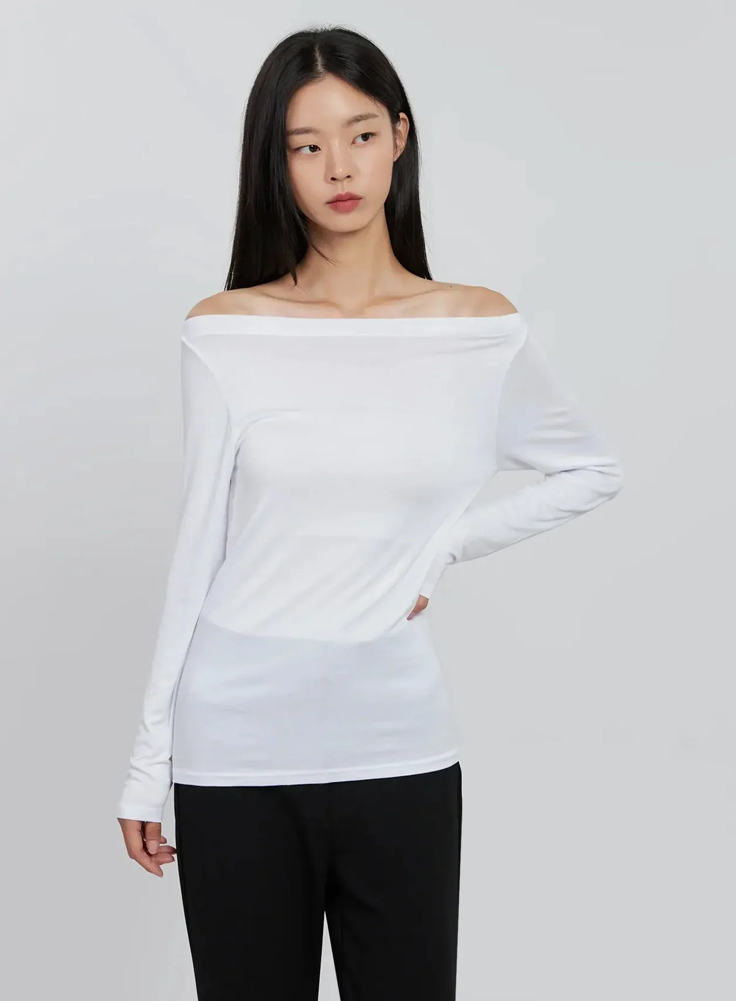 Basic Off-Shoulder Long Tee IN507 - Image 9