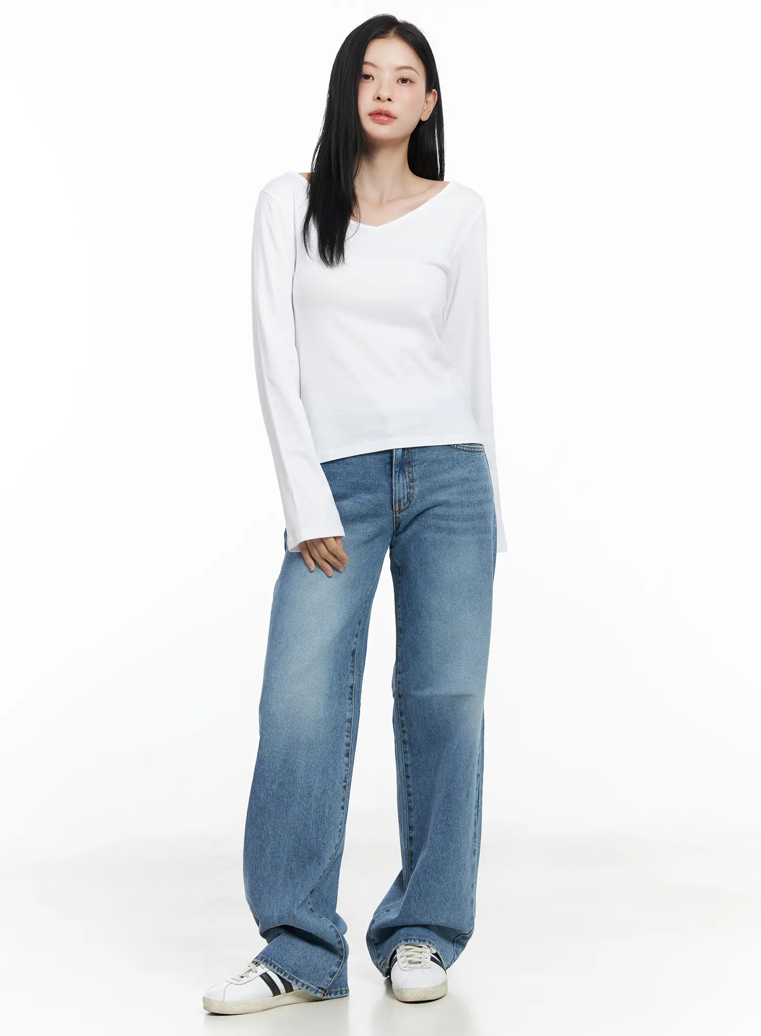 Basic V-Neck Long Sleeve Tee CJ519 - Image 2