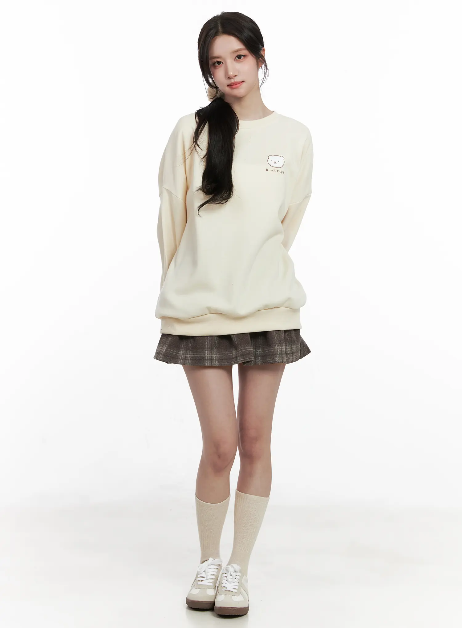Bear Cafe Graphic Sweatshirt CN527 - Image 4