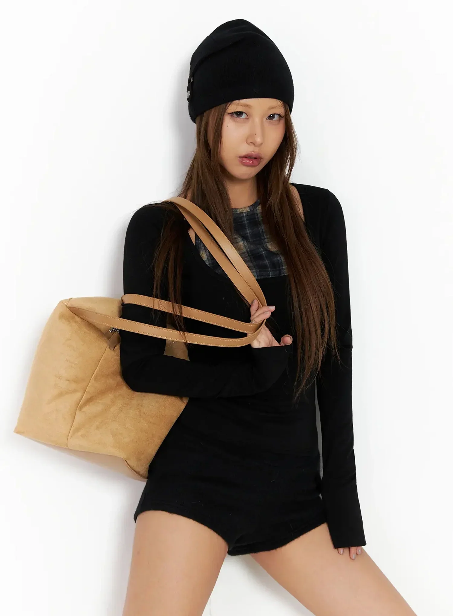 Black Strap Beanie IN528 - Image 3
