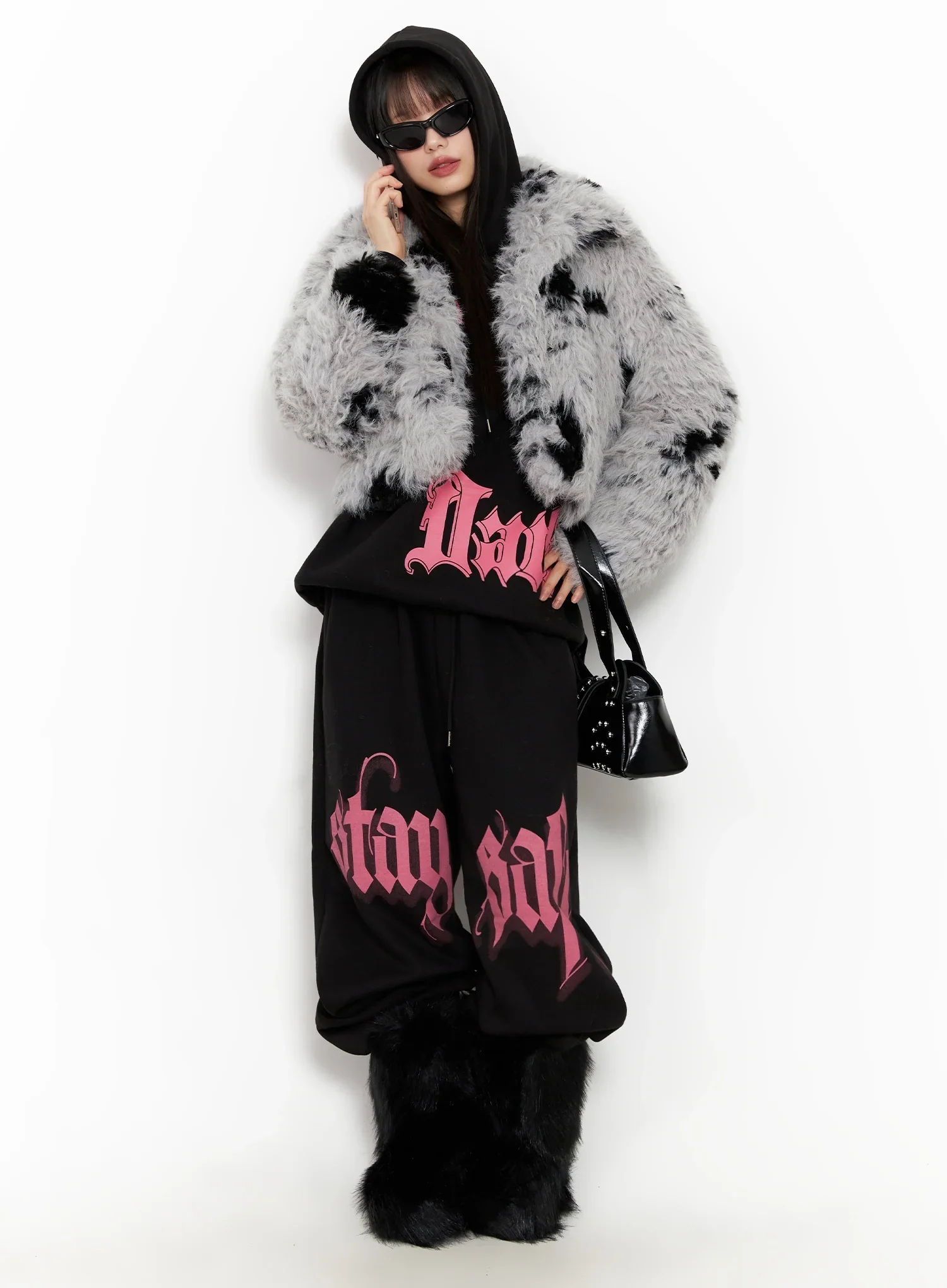 Bold Graphic Oversized Hoodie IN503 - Image 13