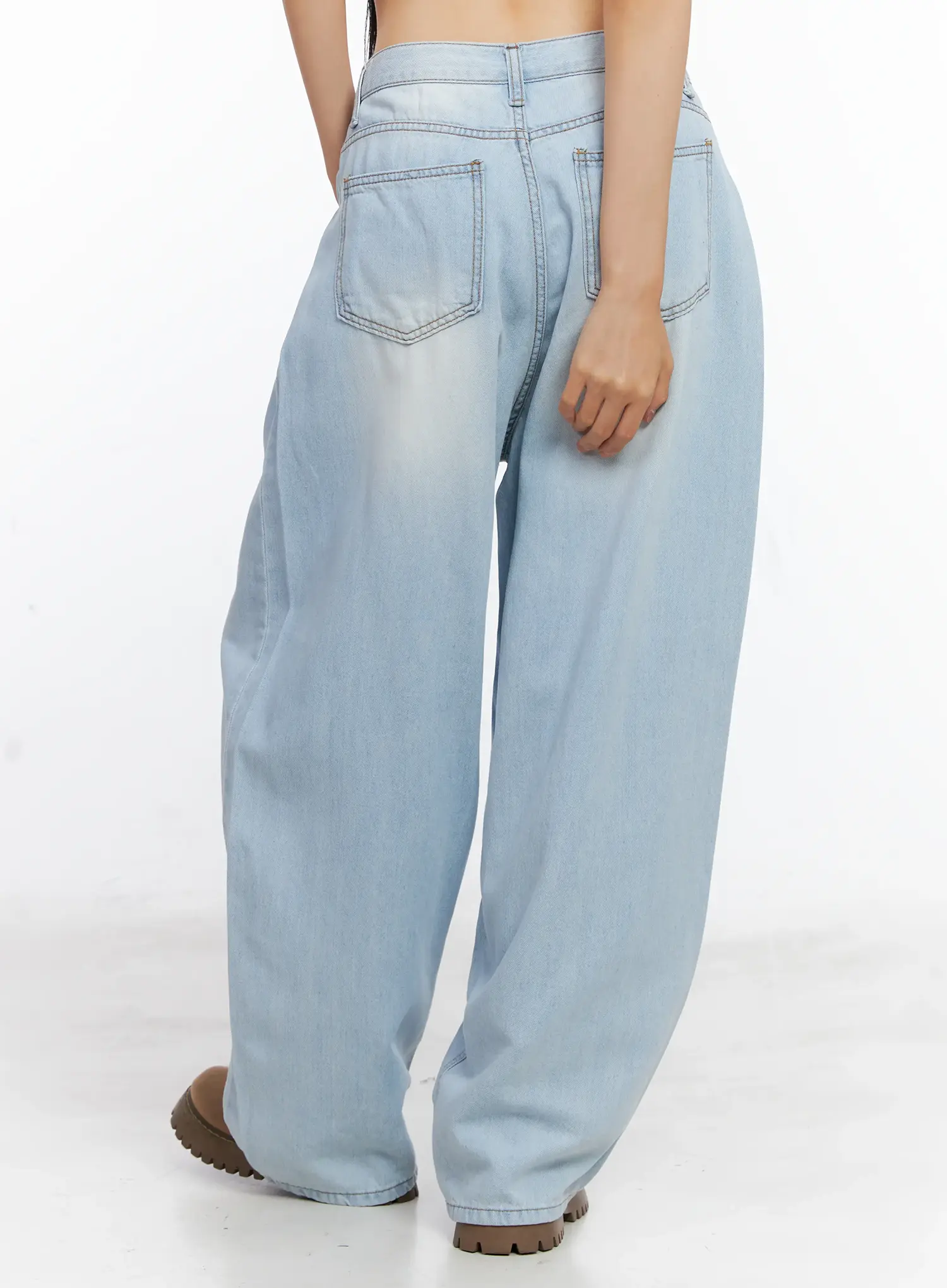 Bona Relaxed-Fit Denim Jeans CL529 - Image 4
