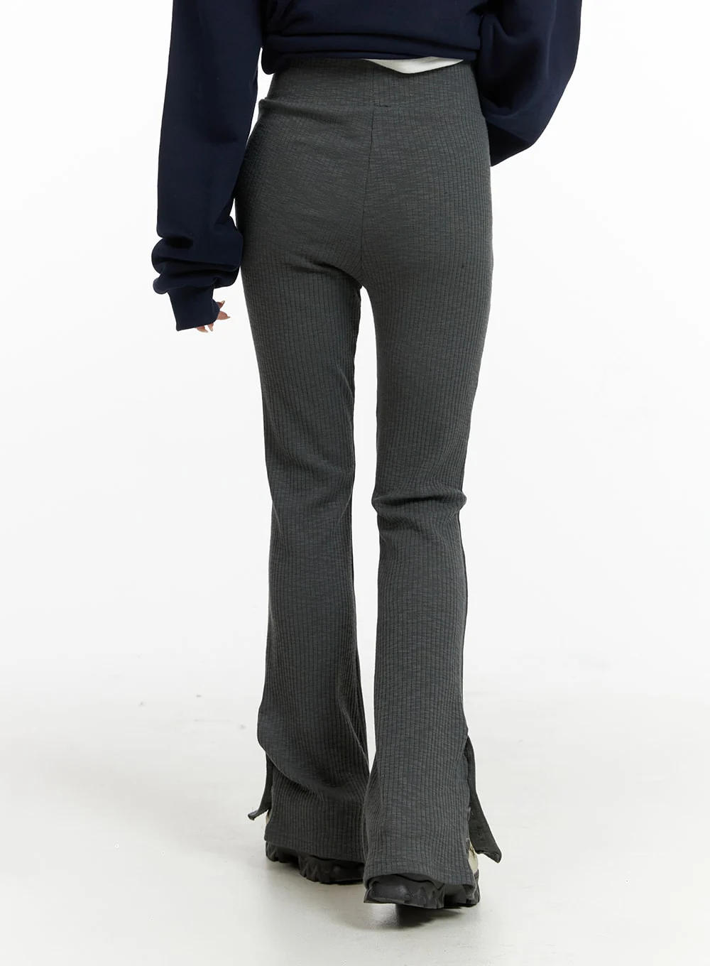 Buttoned Bootcut Slim Sweat Pants CF415 - Image 4
