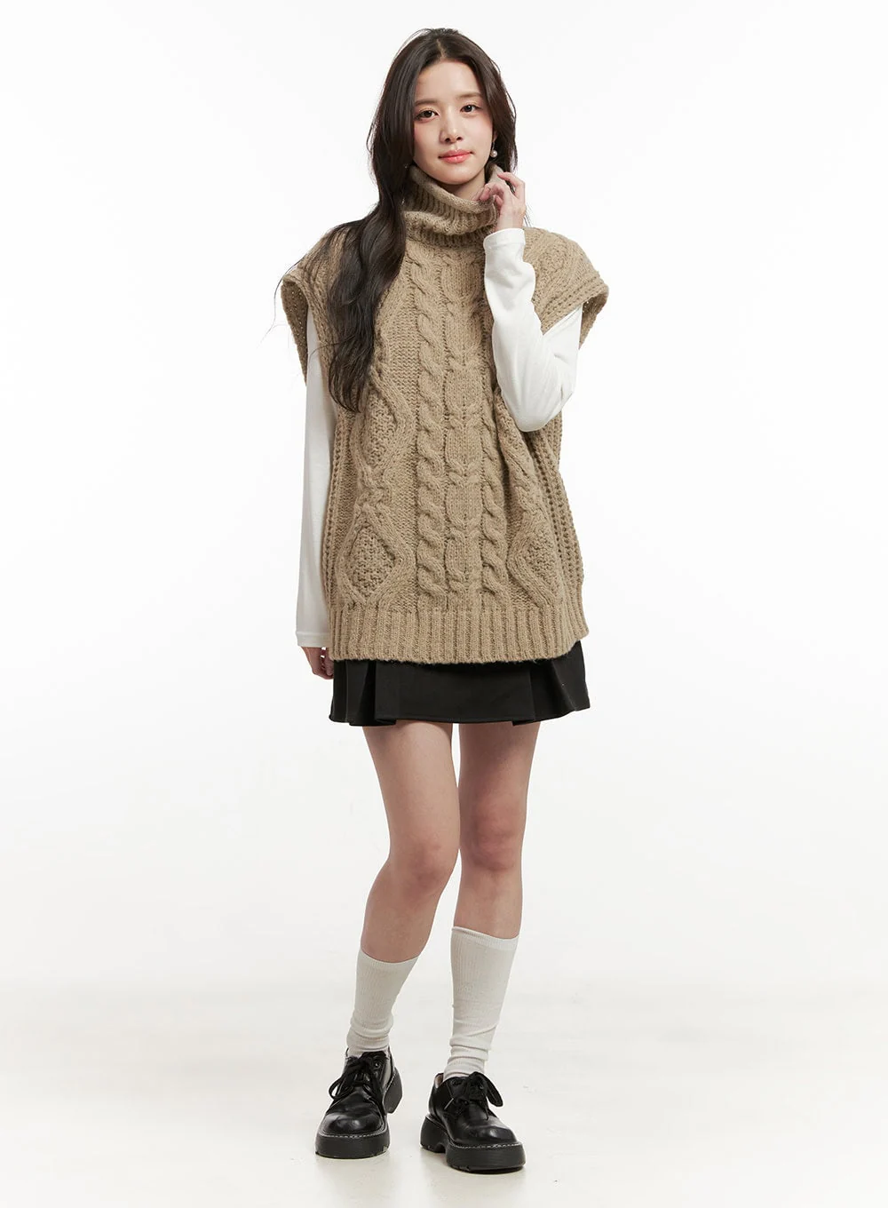 Cable Knit Oversize Turtle Neck Vest ON429 - Image 3