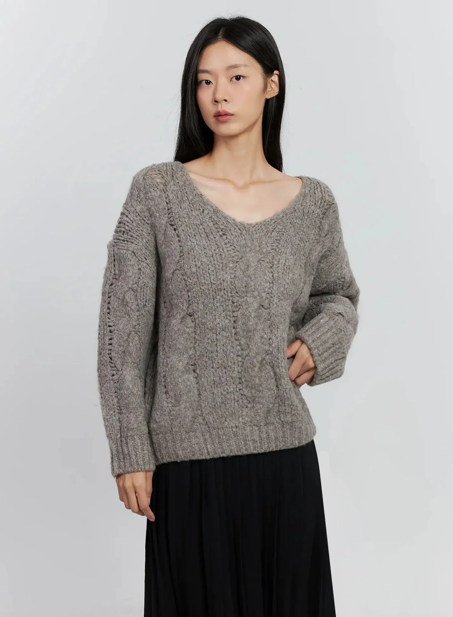 Cable-Knit V-Neck Sweater IS516 - Image 10