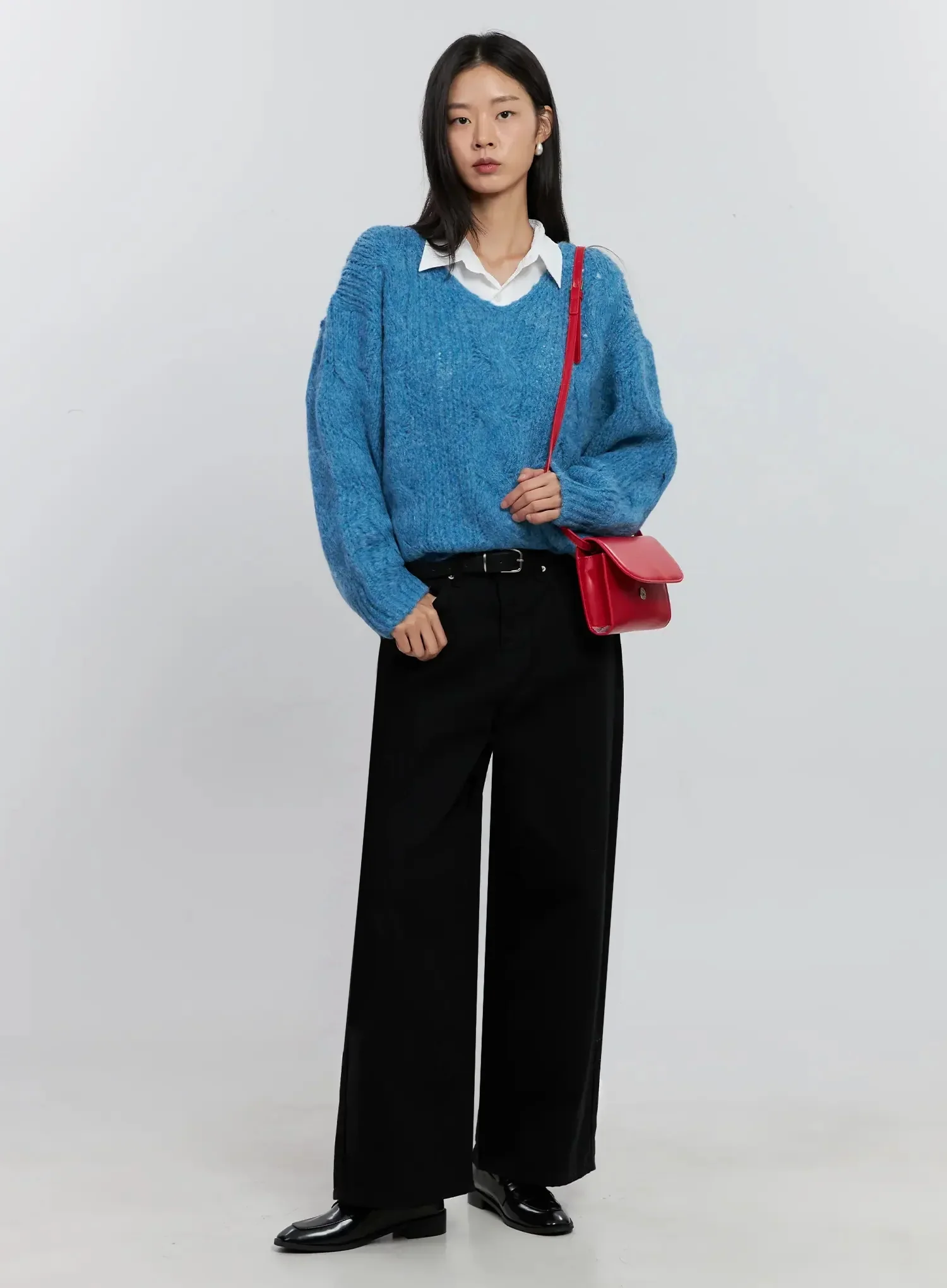 Cable-Knit V-Neck Sweater IS516 - Image 9