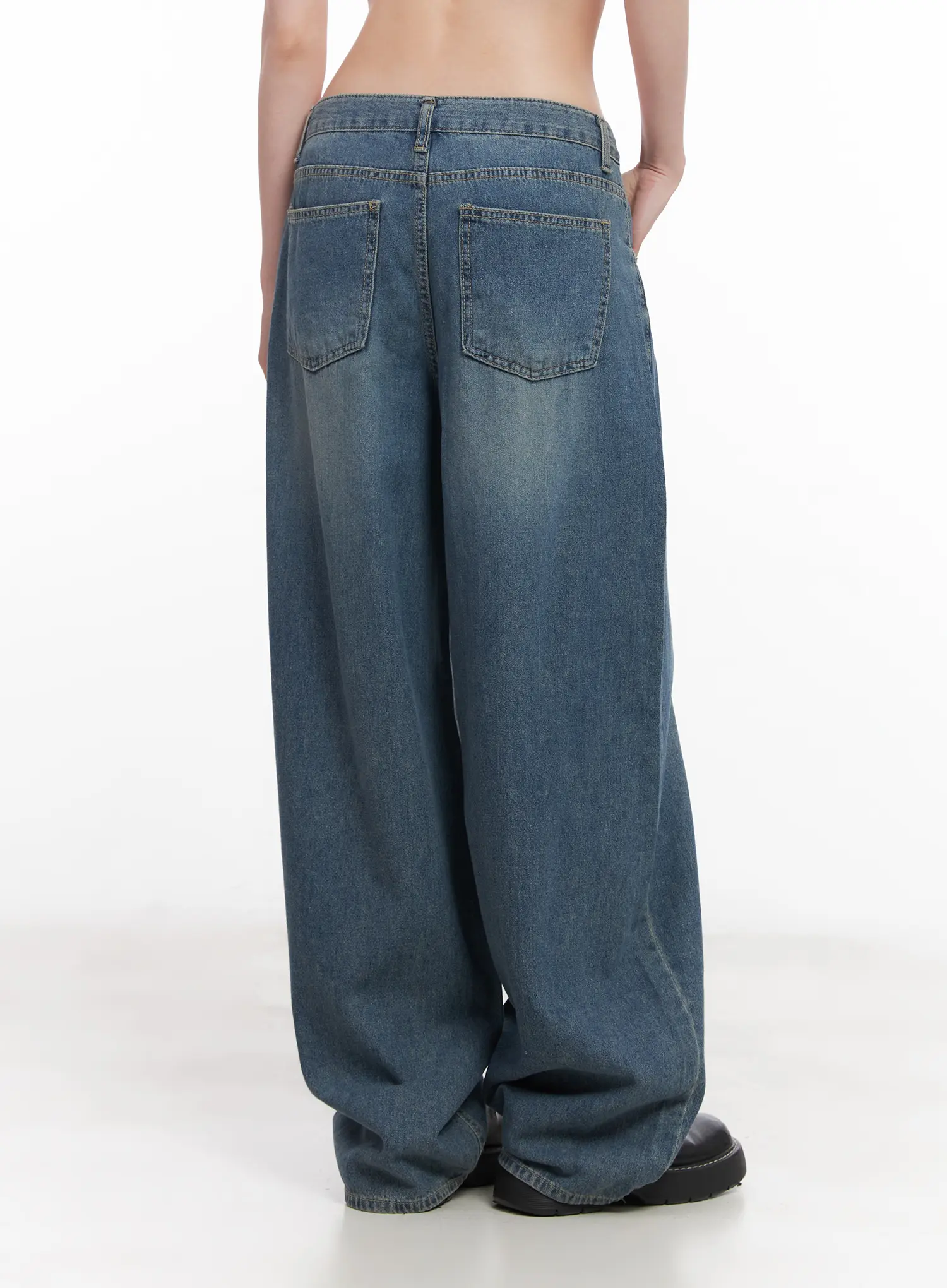 Chaewon Washed Wide-Leg Jeans CU511 - Image 5