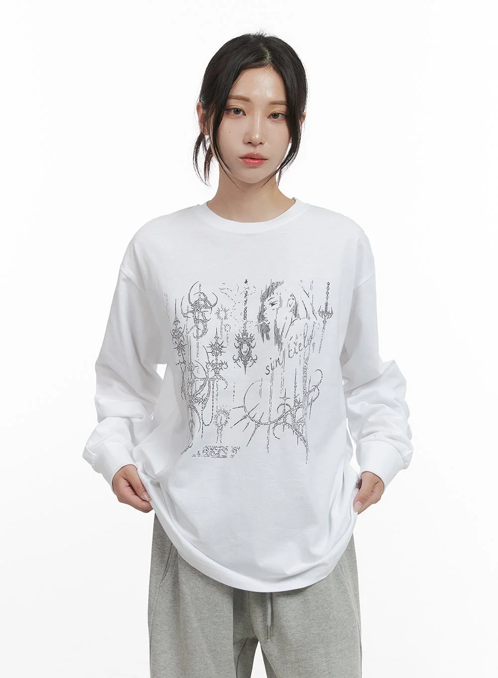Chic Graphic Print Cotton Long Sleeve Tee CO402