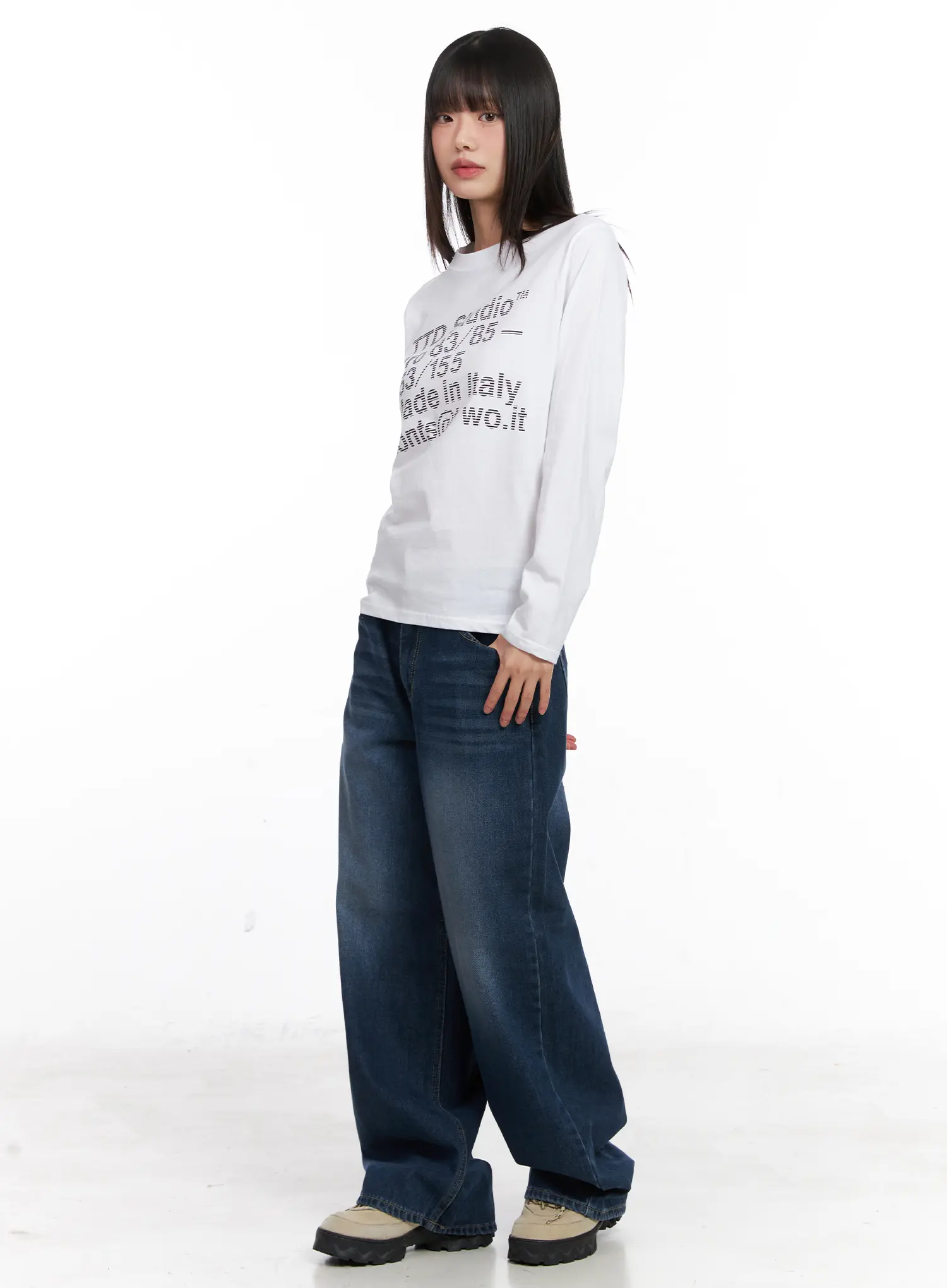Chic Lettering Long Sleeve Tee CN521 - Image 3