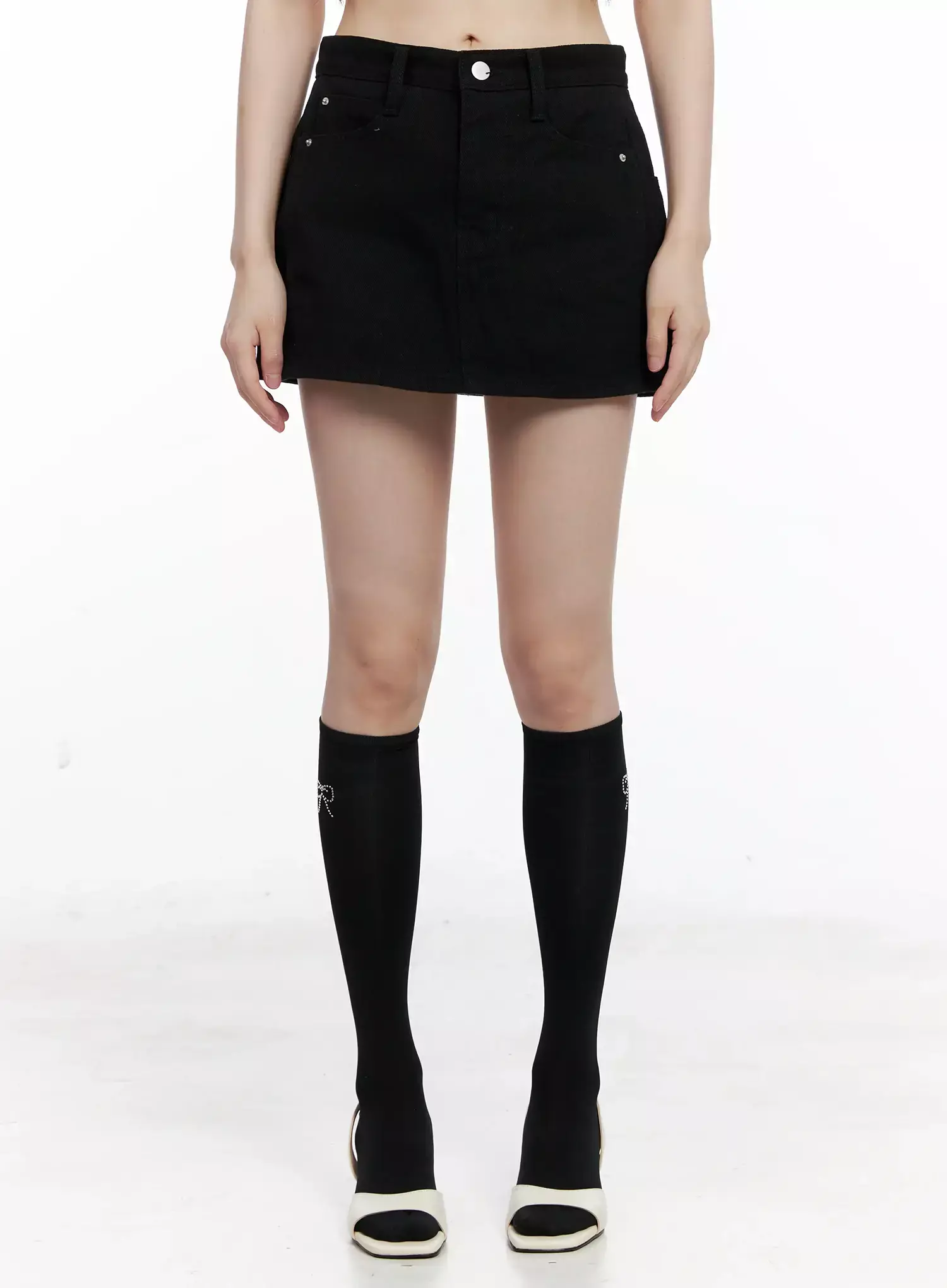 Classic Black Mini Skirt IL531 - Image 4