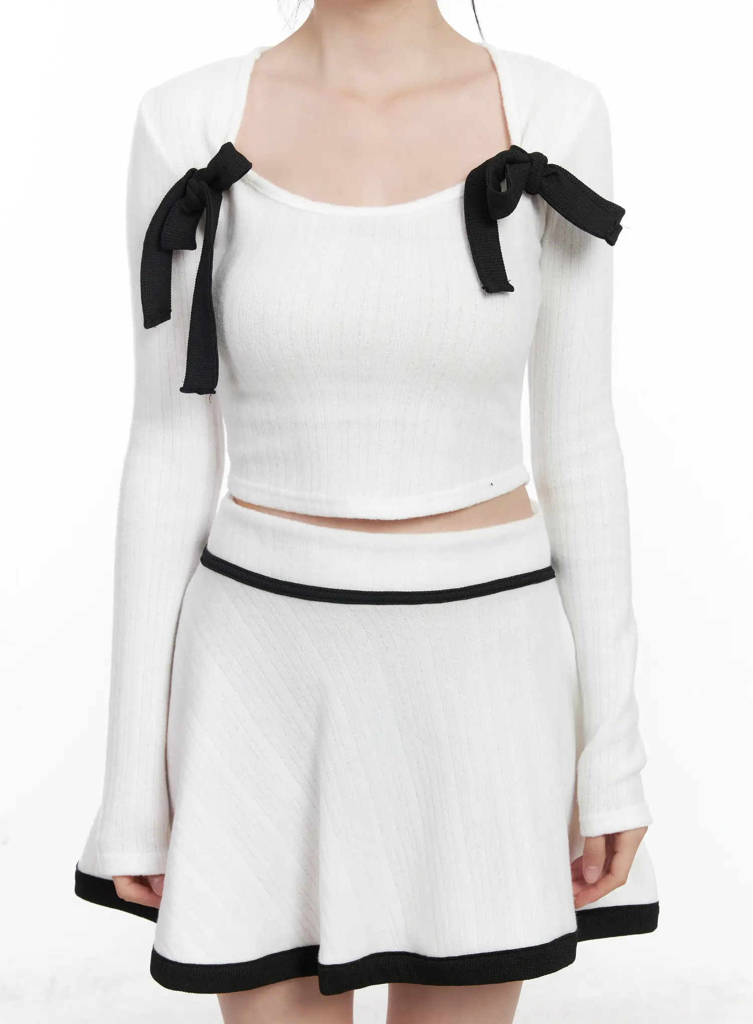 Contrast Ribbon Two-Piece Set CJ520 - Image 11