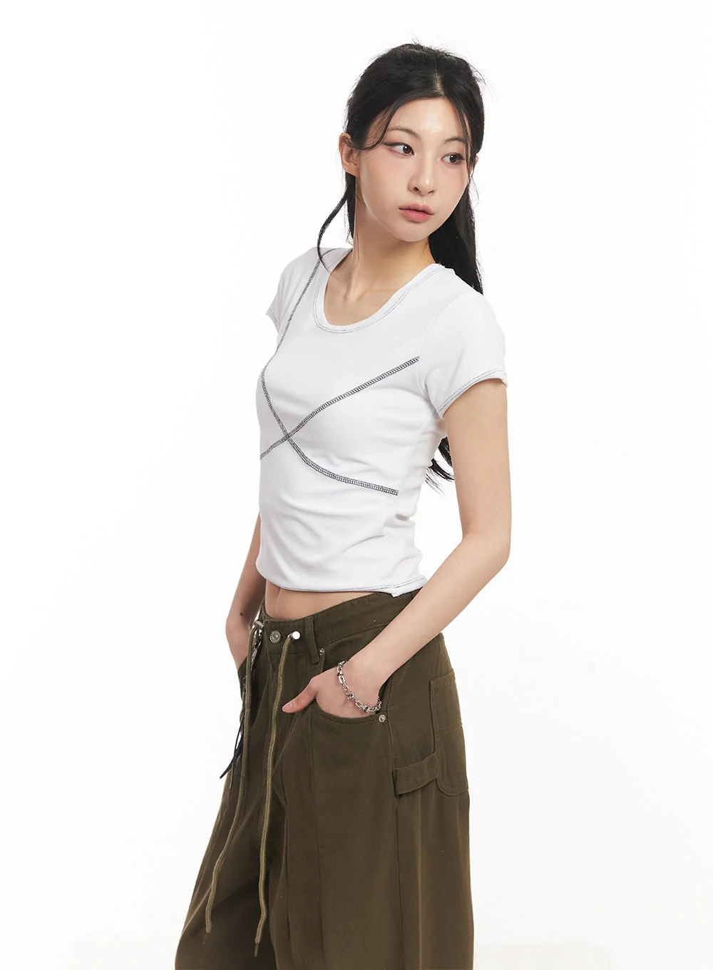Contrast-Stitch Crop Tee CA514 - Image 3