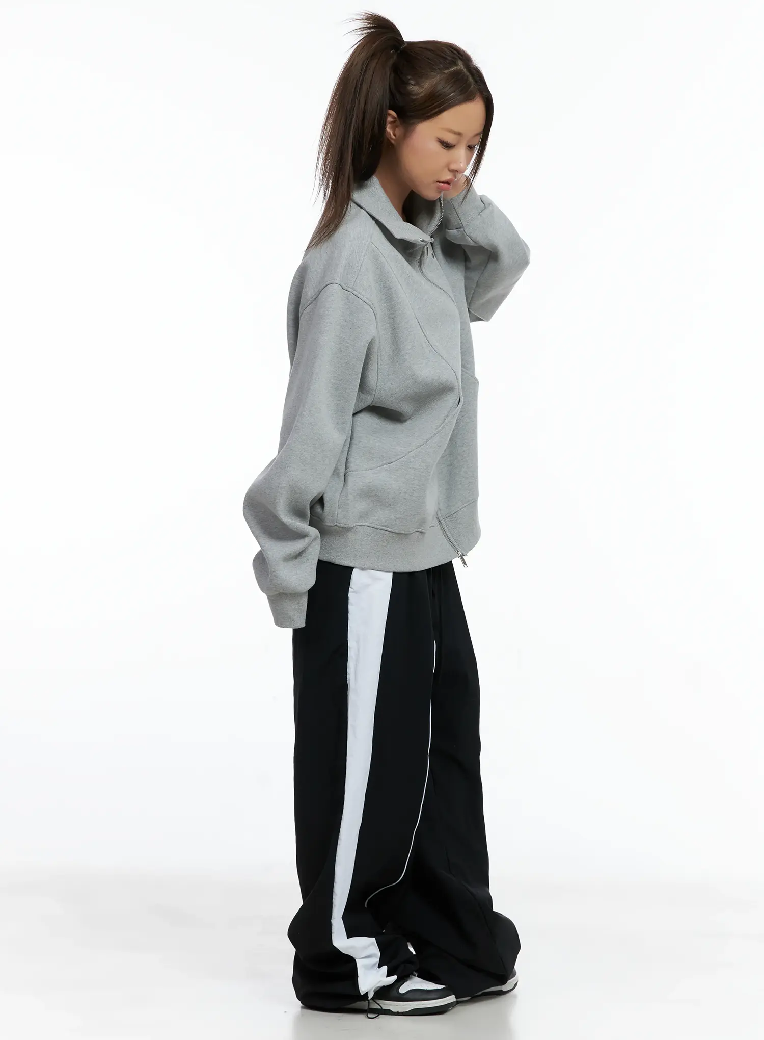 Contrast Stripe Nylon Track pants CS505 - Image 6