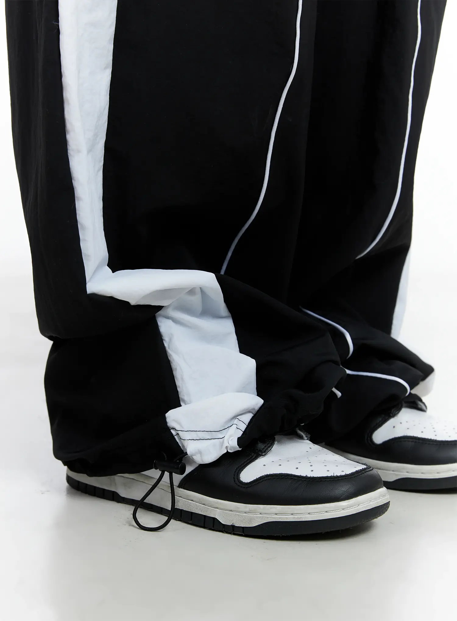Contrast Stripe Nylon Track pants CS505 - Image 9