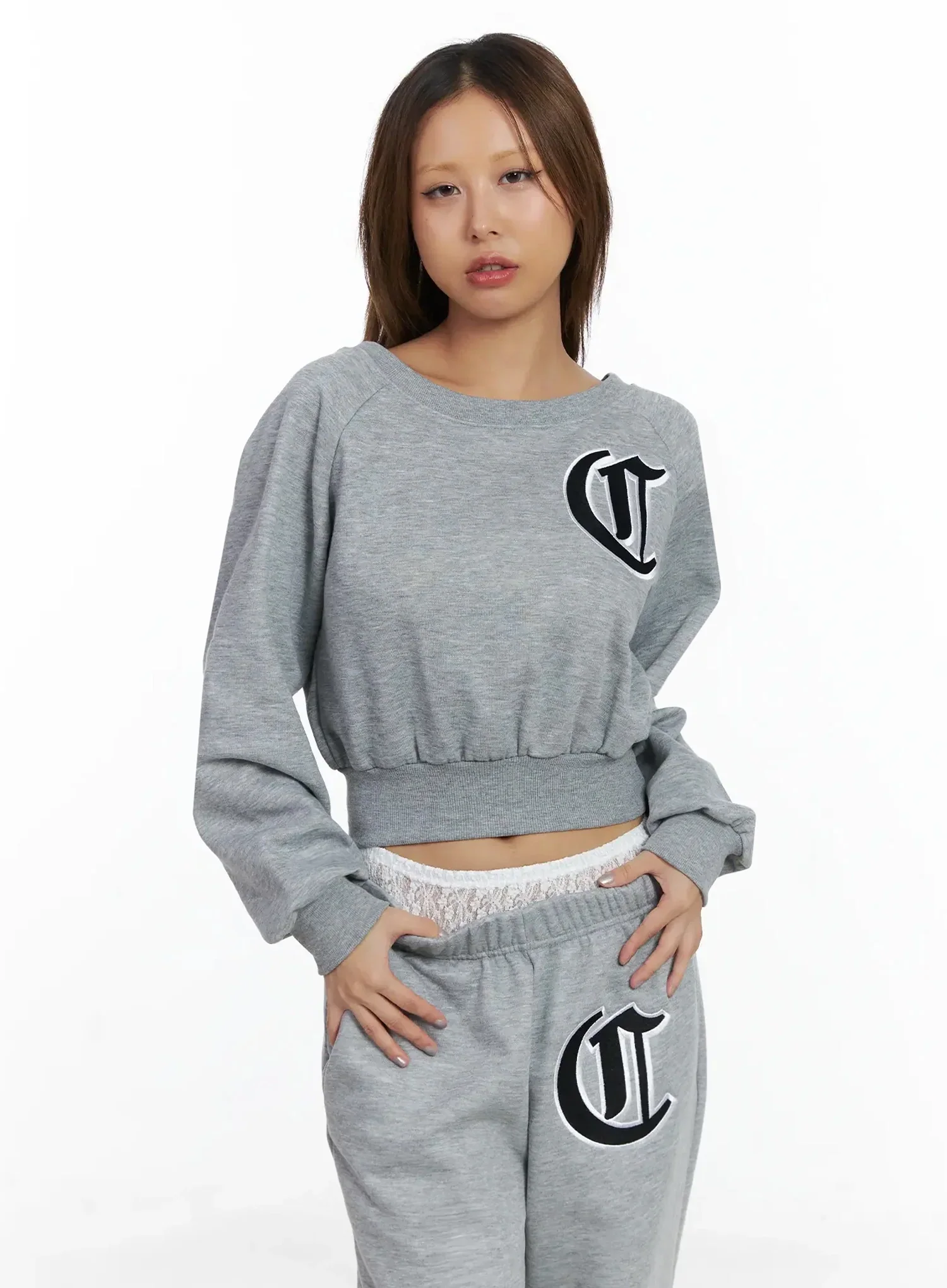 Cozy Graphic Thermal Crop Sweatshirt IN528 - Image 6