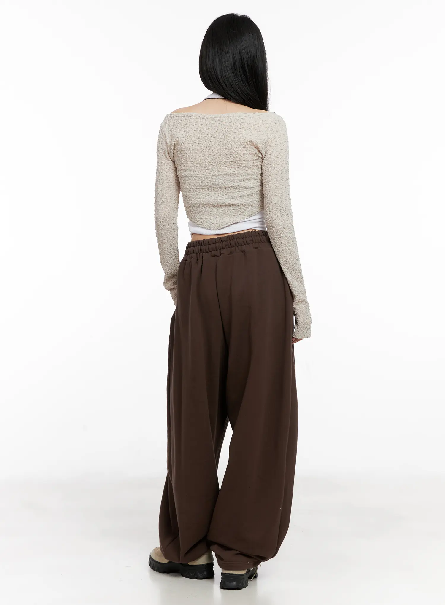 Cropped Eyelet Long Sleeve Top CG525 - Image 5