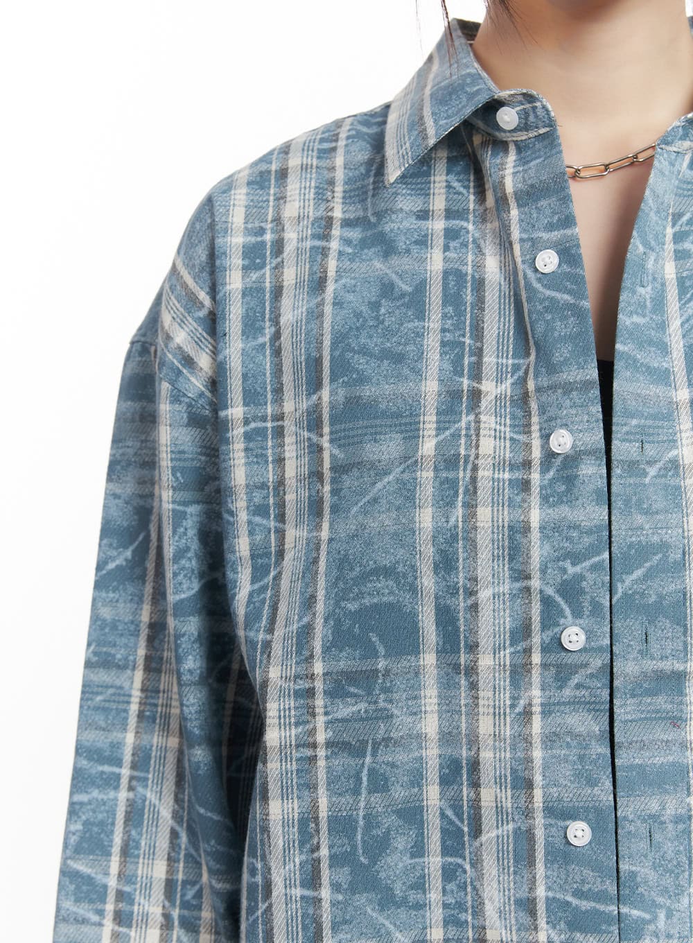 Damaged-Effect Oversized Flannel CF518 - Image 3