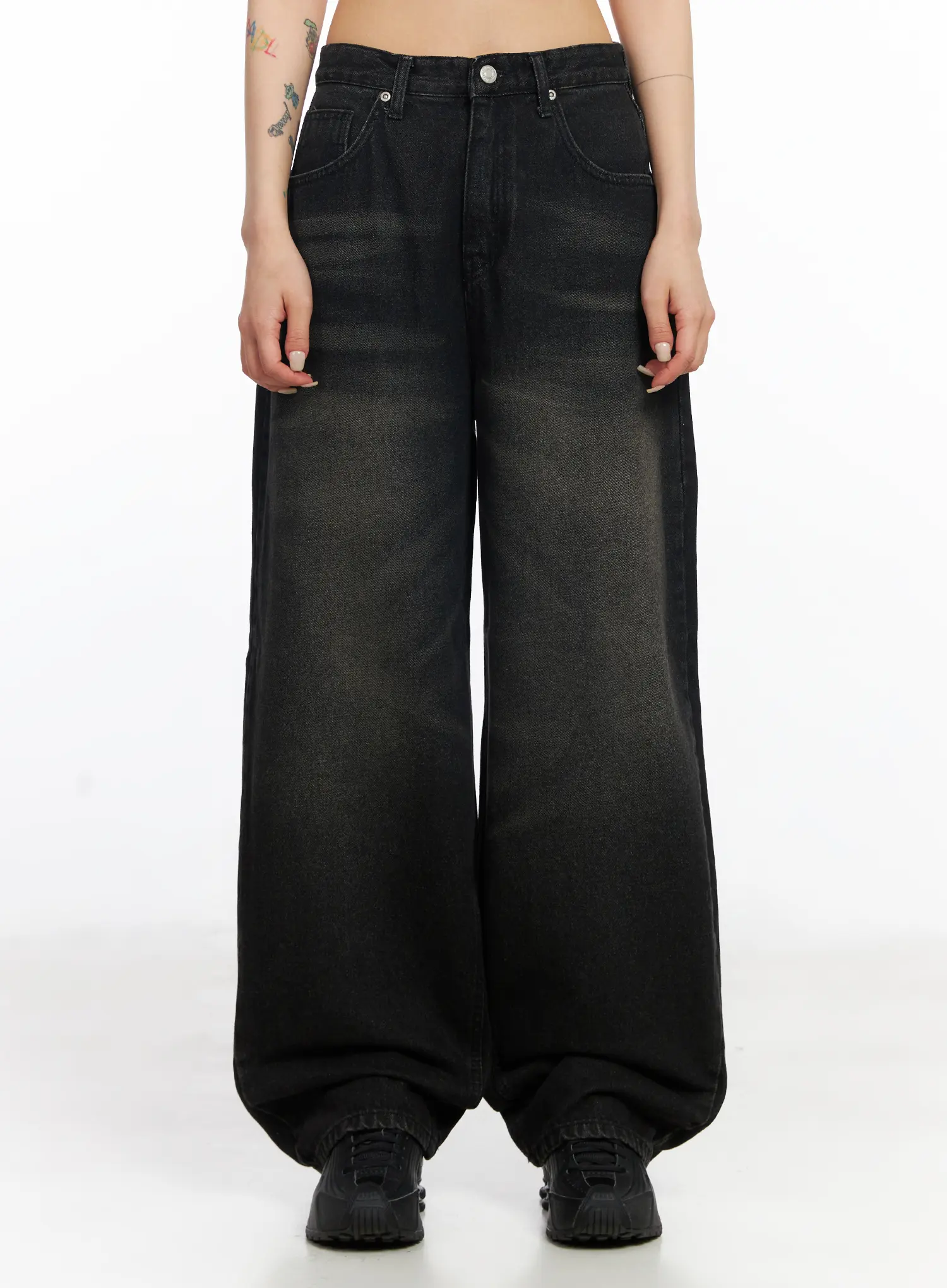 Dayana Vintage Washed Wide-Leg Jeans CJ523