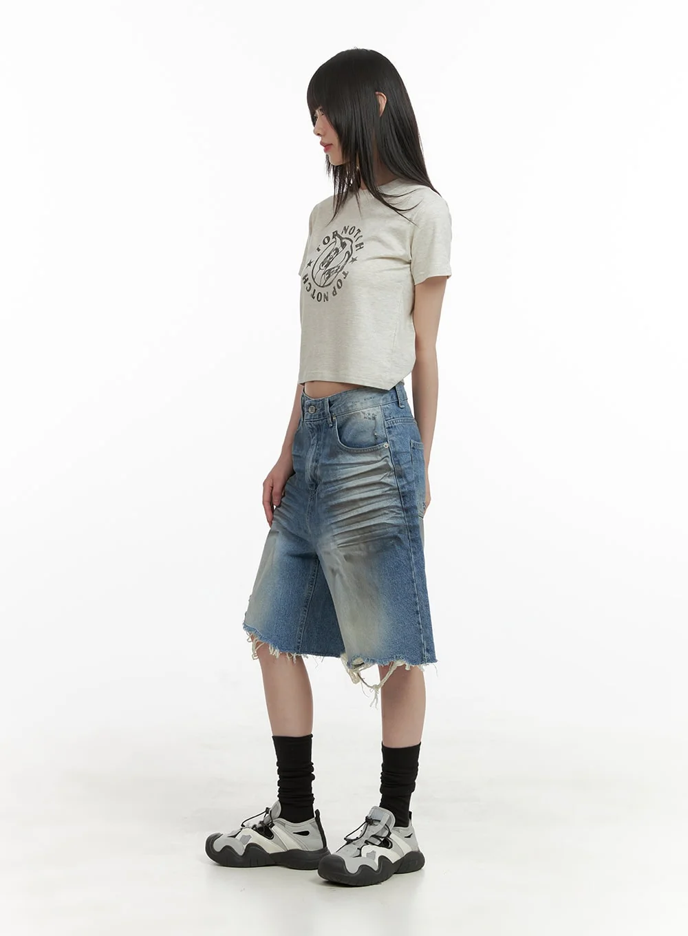 Destroyed Hem Bermuda Jorts CY414 - Image 3