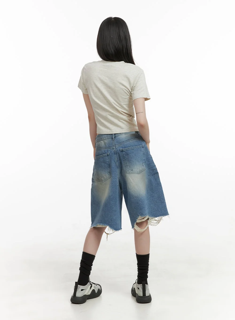 Destroyed Hem Bermuda Jorts CY414 - Image 4