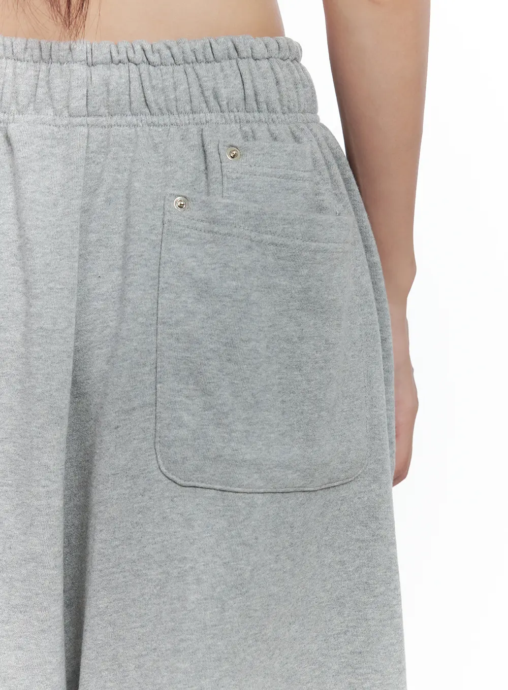 Distressed Bermuda Sweatshorts CL508 - Image 10
