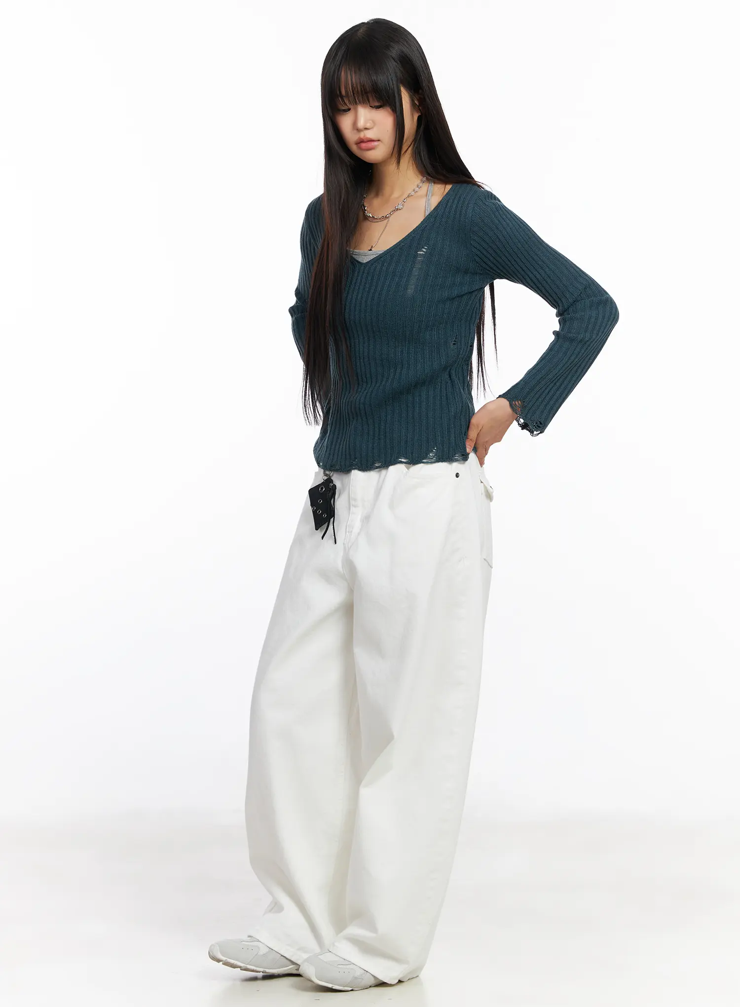 Distressed V-Neck Knit Sweater CF504 - Image 6