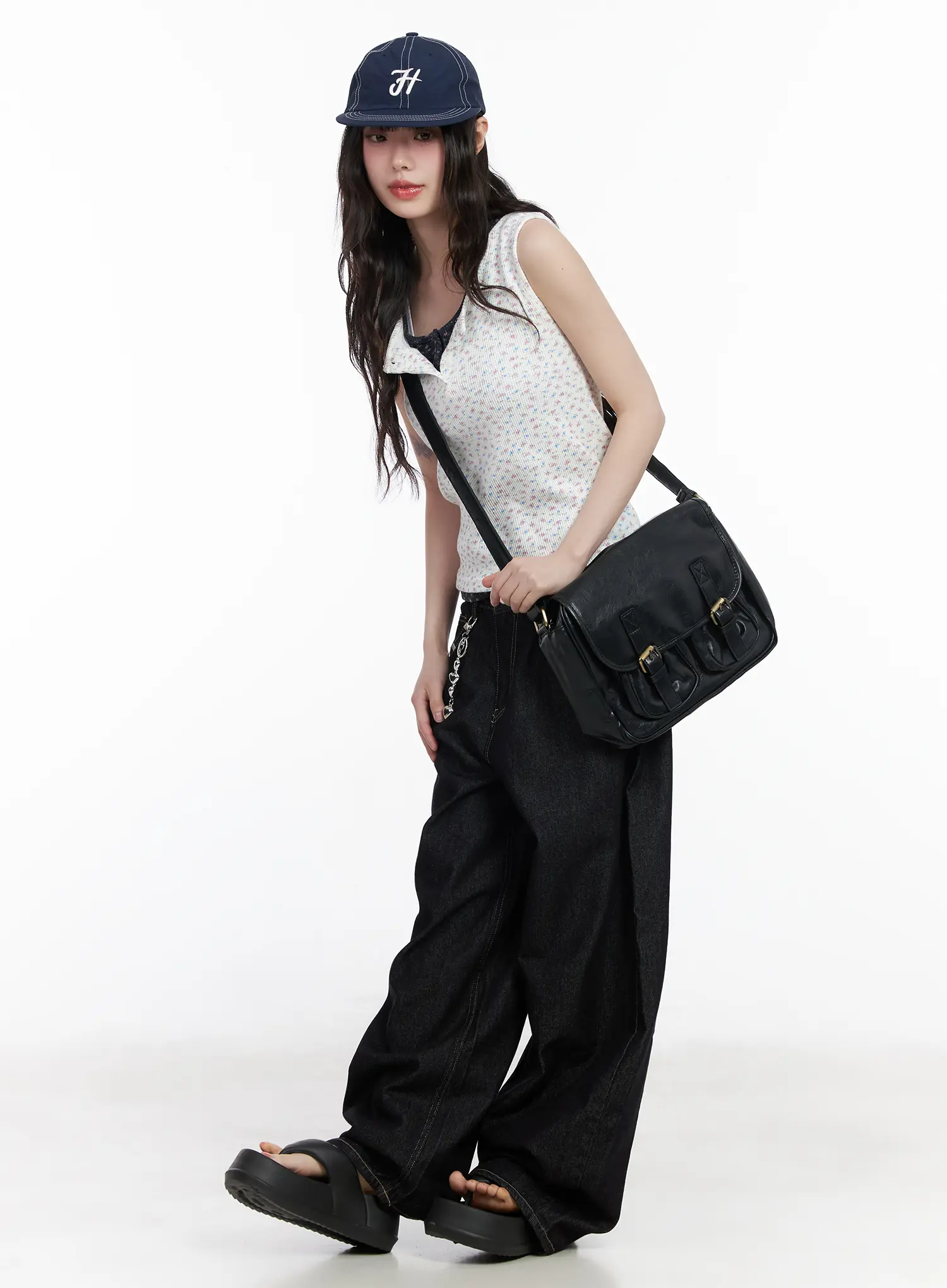Dulce Studded Wide-Leg Jeans CM526 - Image 7
