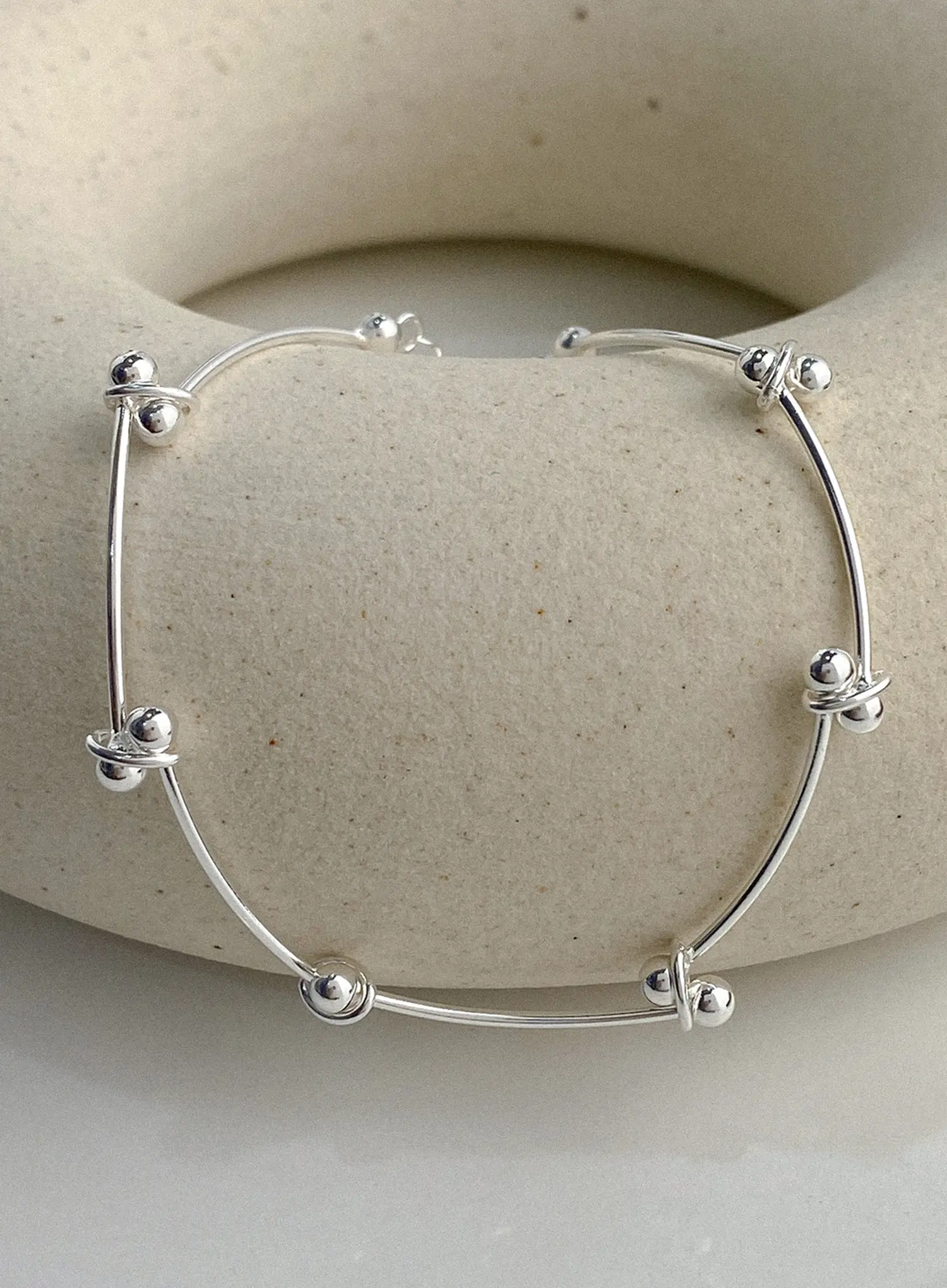 Duras Bead Curve Stick Bracelet IU506 - Image 3