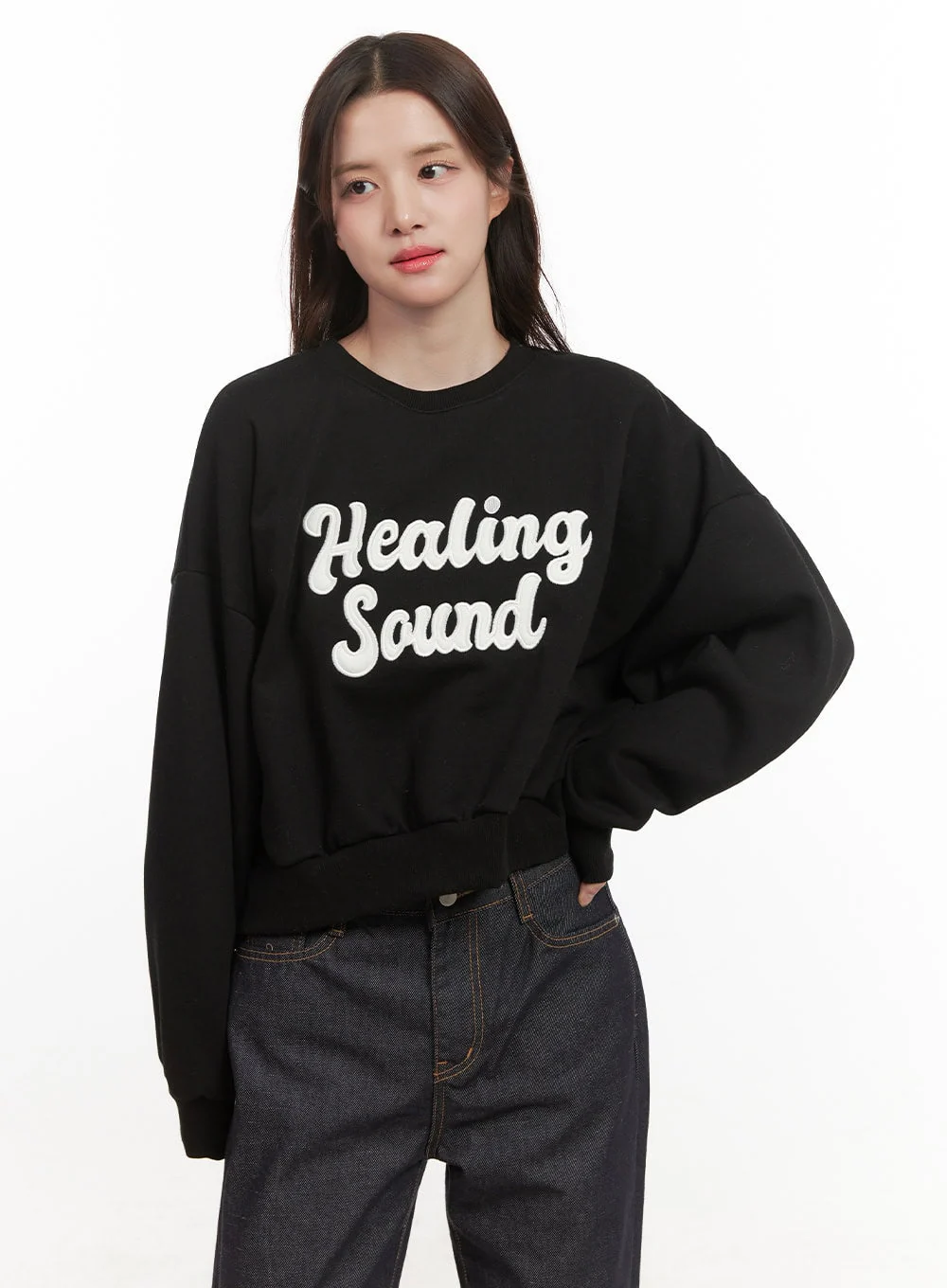 Embroidered Patch Detail Crew Neck CJ515 - Image 9