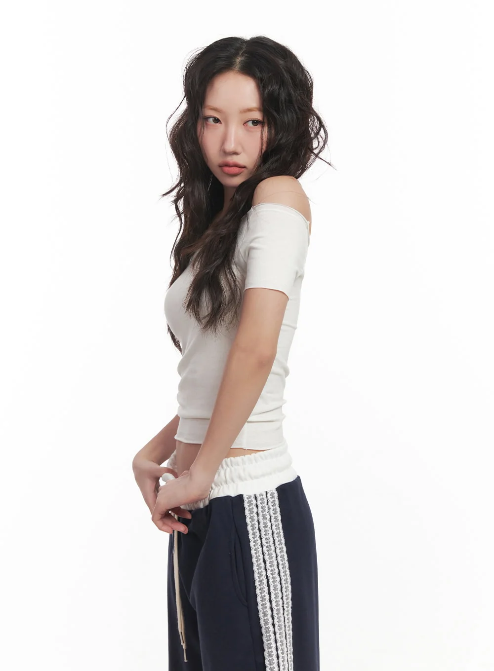 Essential Off-Shoulder Crop Top CA521 - Image 7