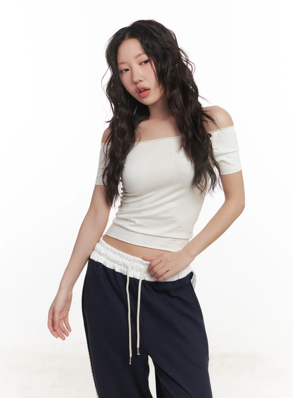 Essential Off-Shoulder Crop Top CA521 - Image 9