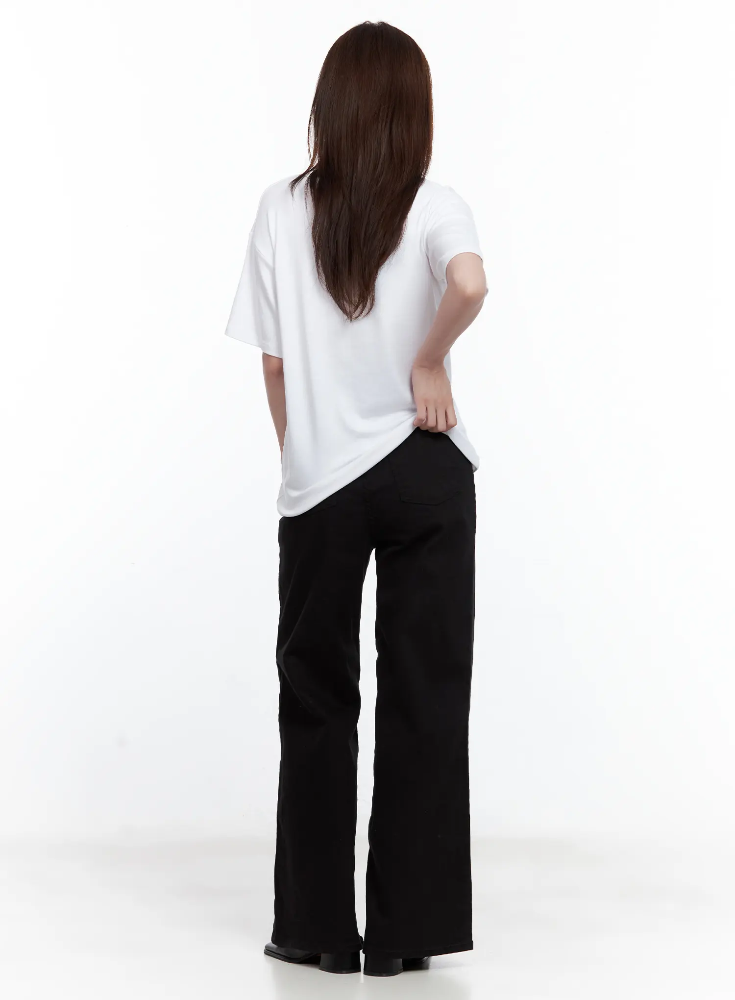 Essential Scoop-Neck Top CL502 - Image 4