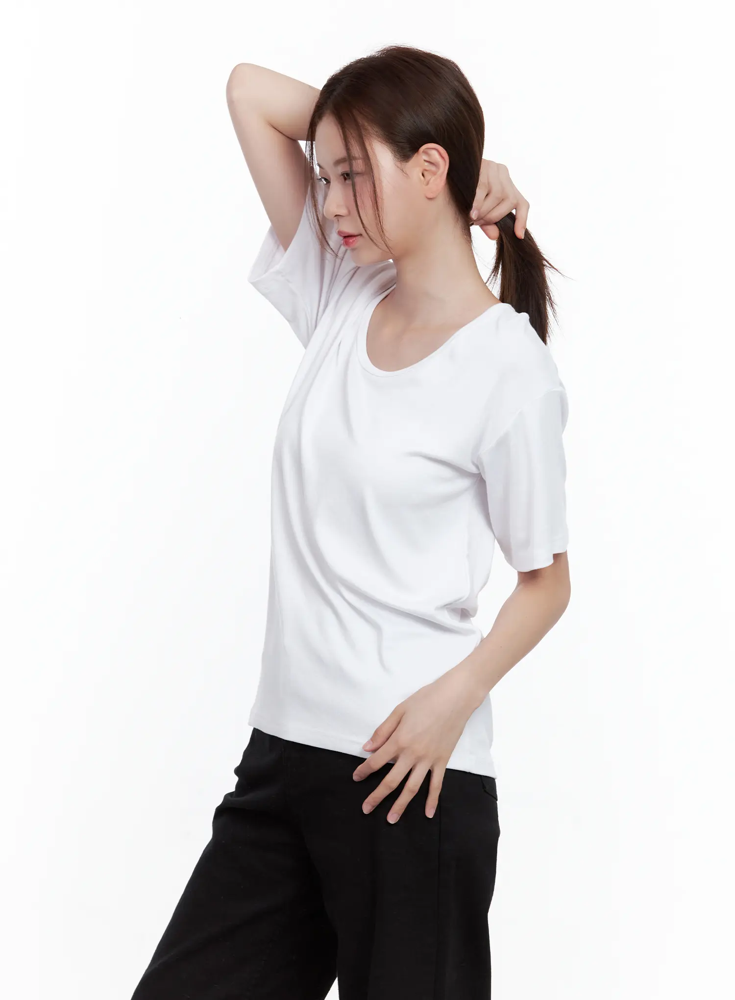 Essential Scoop-Neck Top CL502 - Image 5