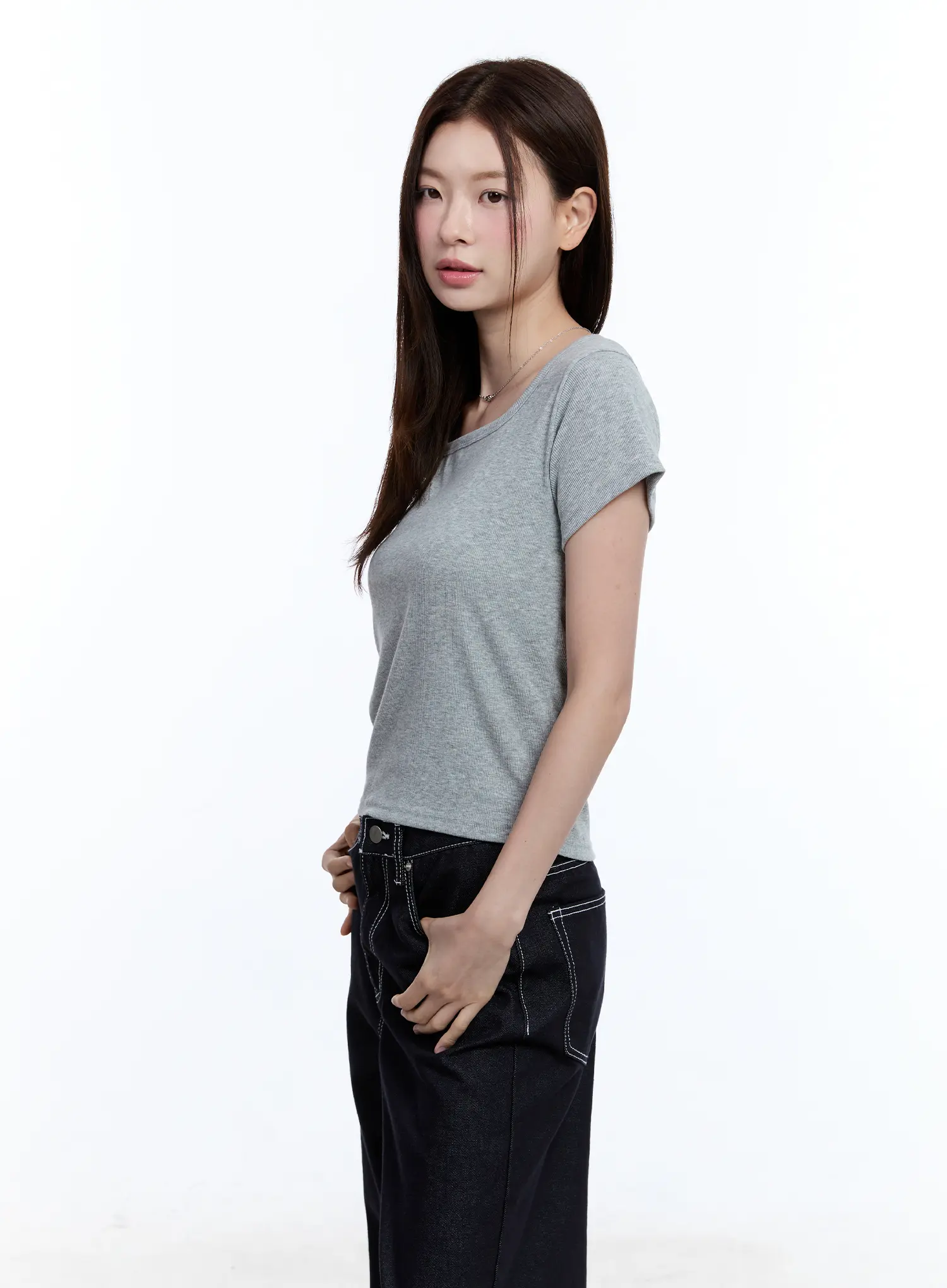 Essential Square Neck Tee CU513 - Image 4