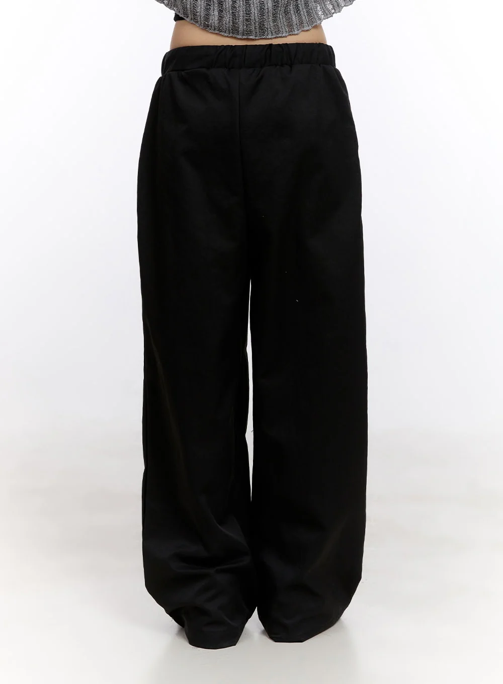 Essential Wide-Fit Sweatpants CF511 - Image 6