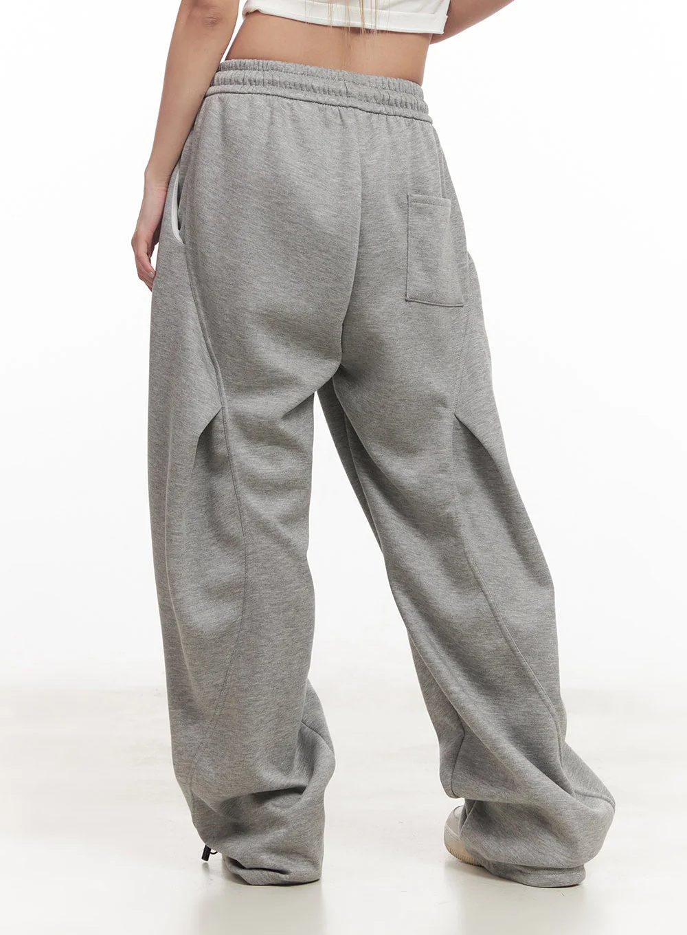 Essential Wide-fit Sweatpants CM505 - Image 6