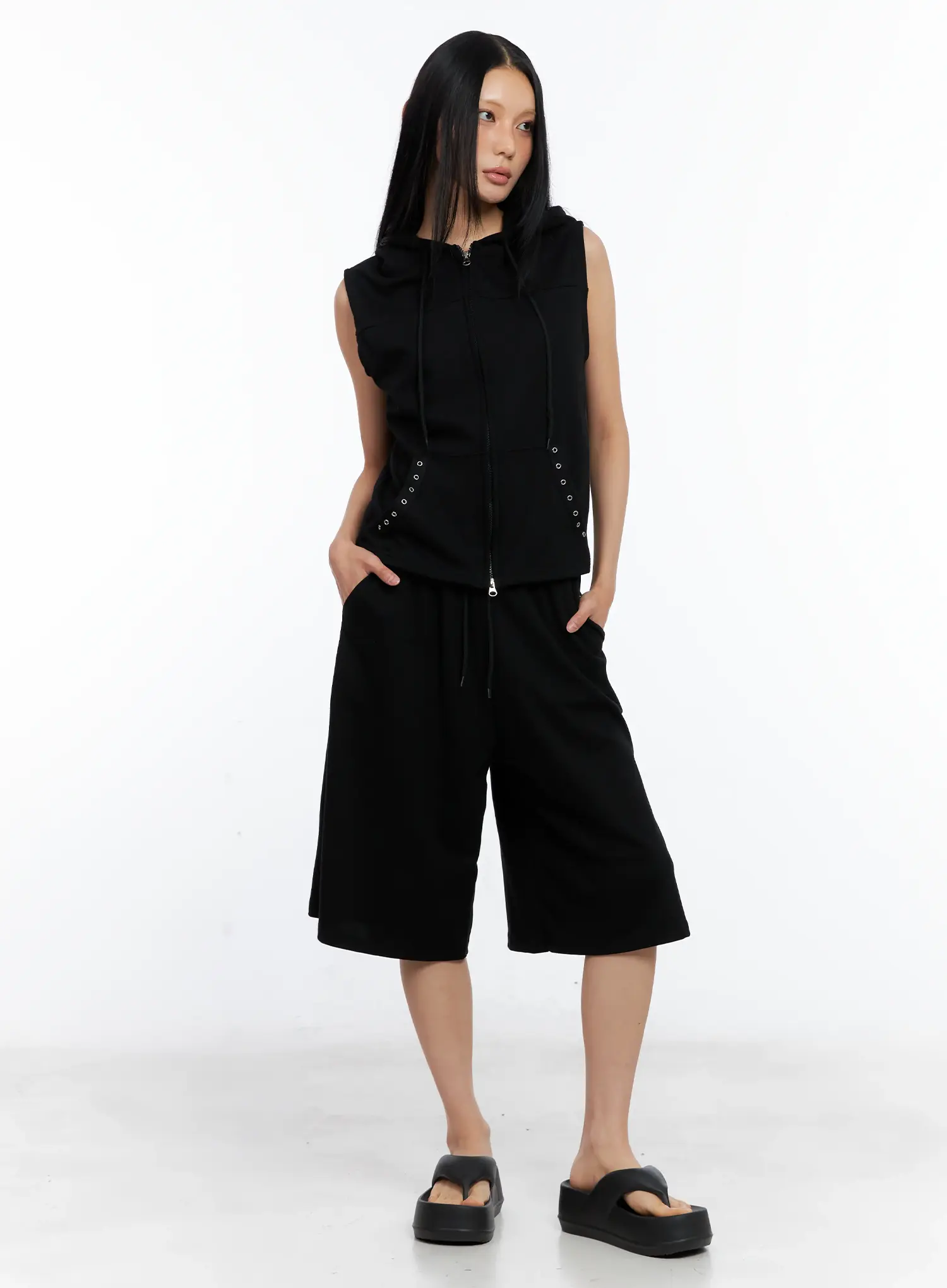 Eyelet Athletic Bermuda Shorts CL529 - Image 6