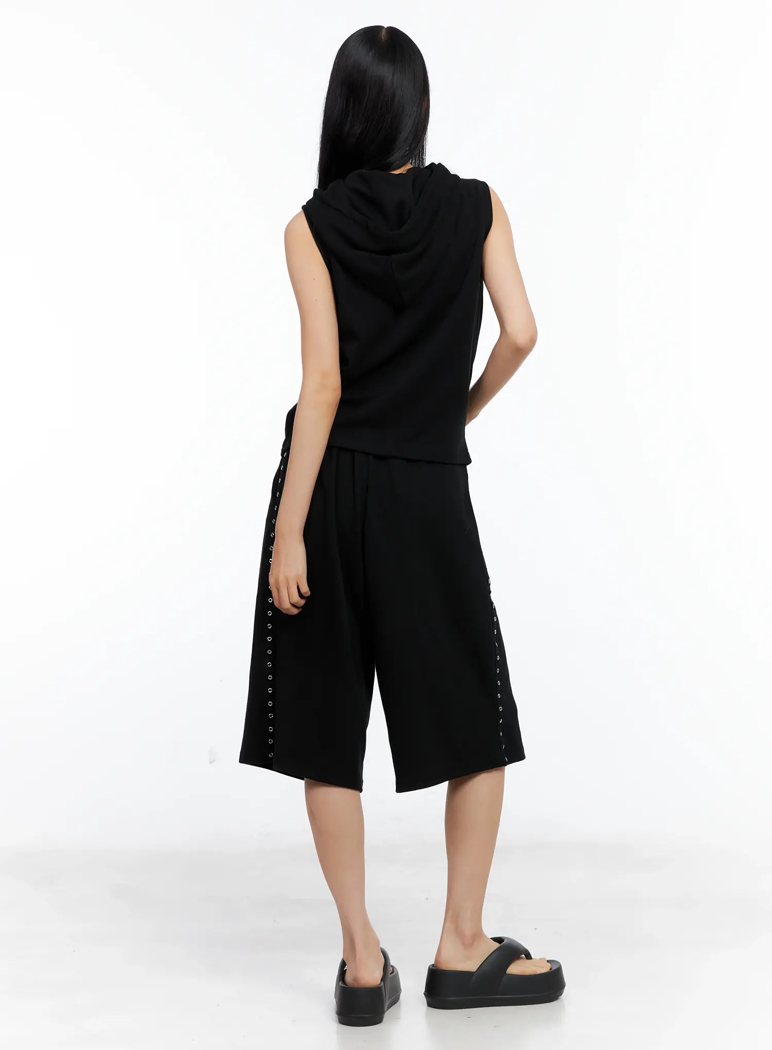 Eyelet Athletic Bermuda Shorts CL529 - Image 9